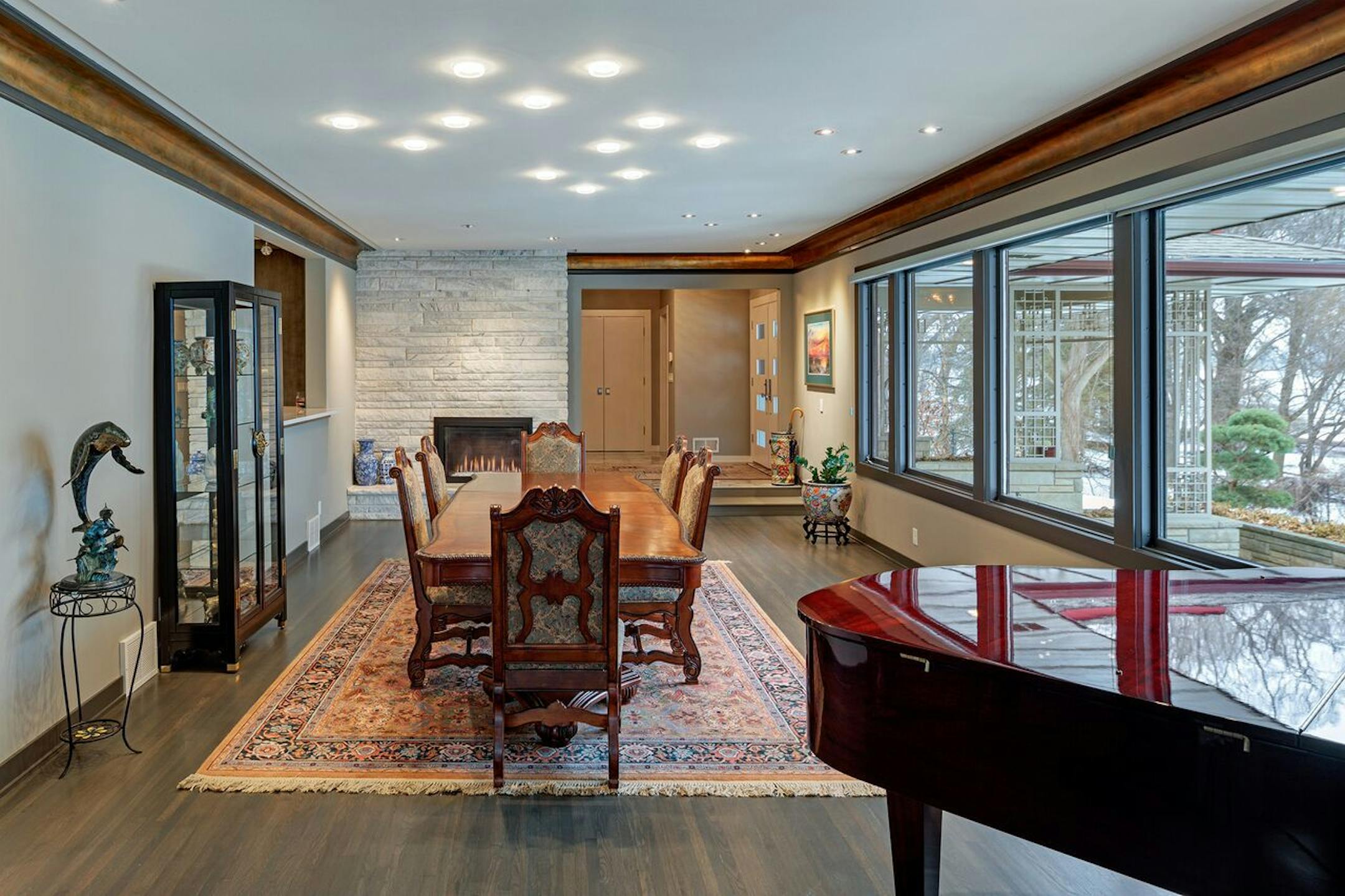 This midcentury modern house is located on Calhoun Parkway.