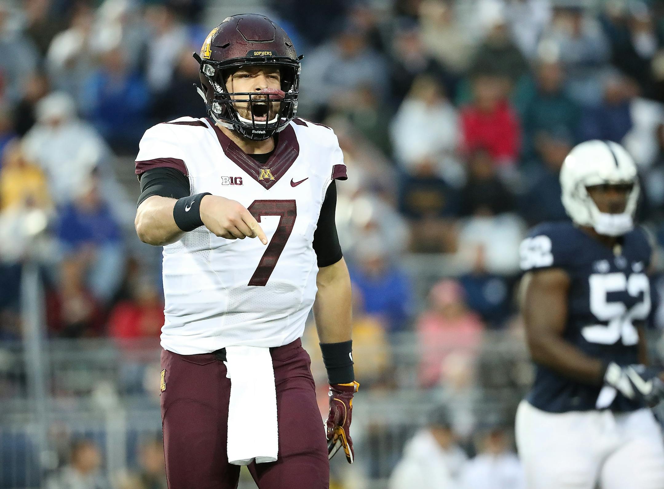 Minnesota's quarterback Mitch Leidner showed his frustration in the third quarter as Minnesota took on Penn State at Beaver Stadium, Saturday, October 1, 2016 in State College, PA.