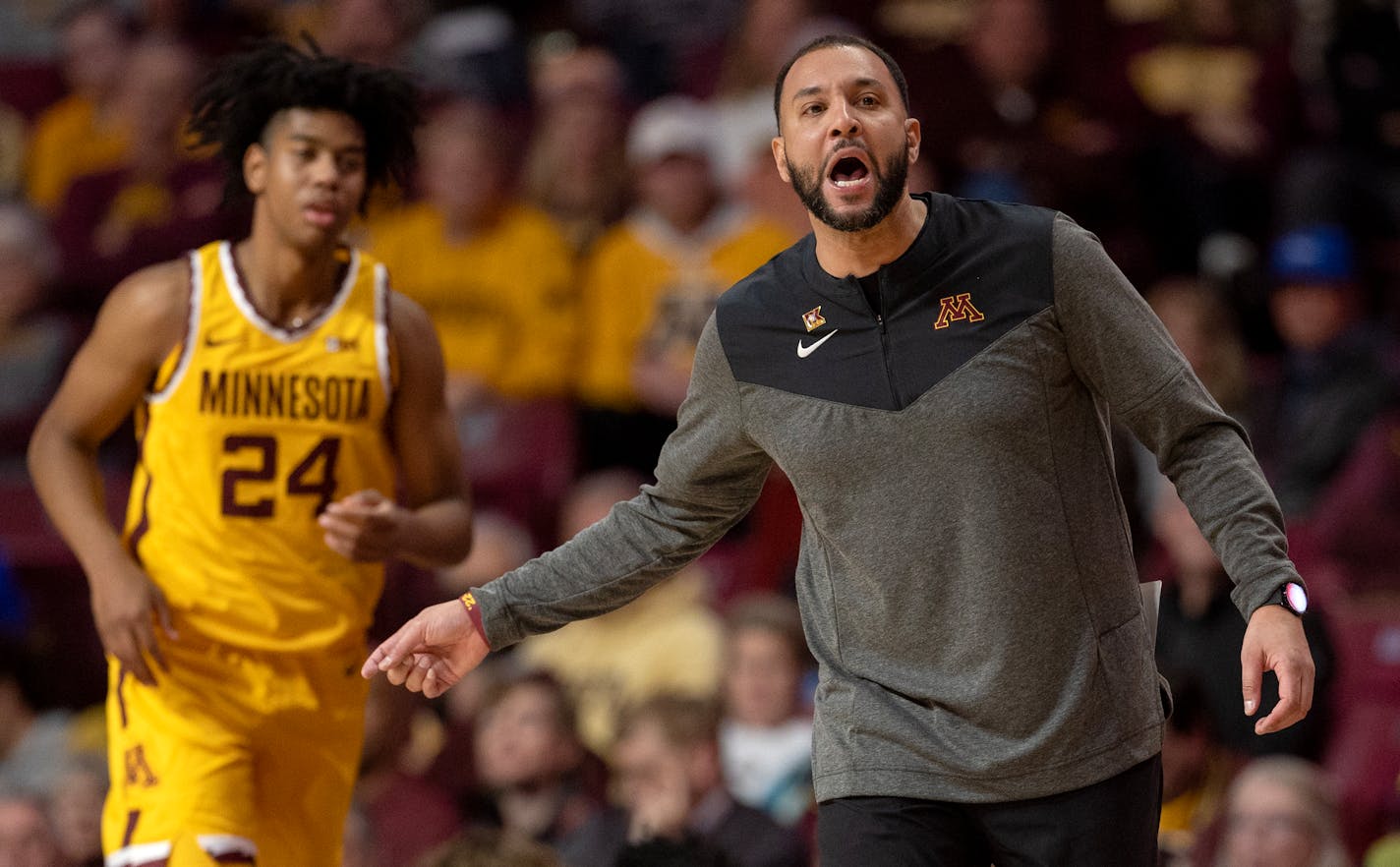 Minnesota head coach Ben Johnson in the first half Monday, November 7, 2022, at Williams Arena in Minneapolis, Minn. ] CARLOS GONZALEZ • carlos.gonzalez@startribune.com.