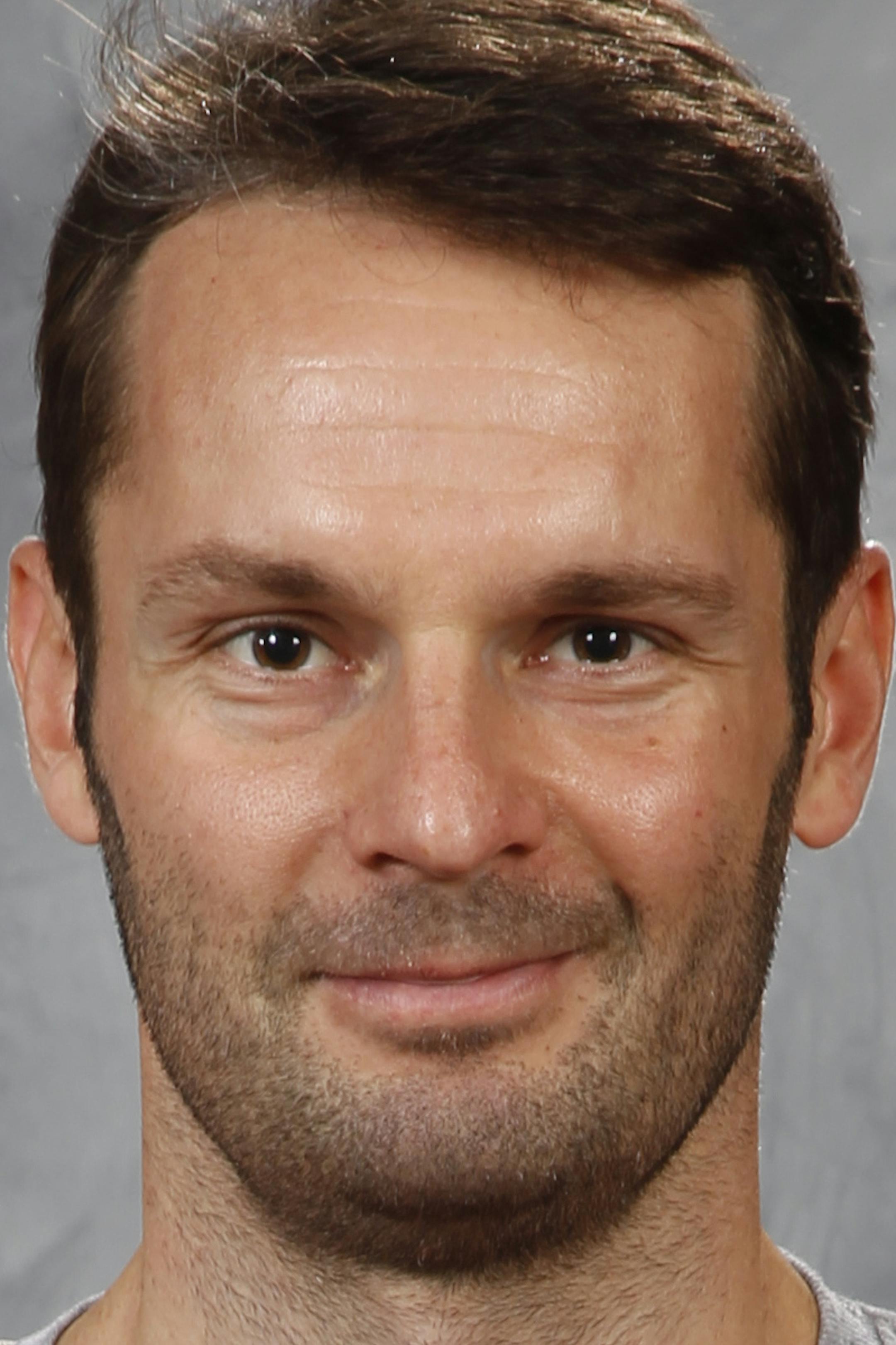 ST. PAUL, MN - SEPTEMBER 18: Niklas Backstrom #32 of the Minnesota Wild poses for his official headshot for the 2014-2015 season on September 18, 2014 at the Xcel Energy Center in St. Paul, Minnesota. (Eric Miller/NHLI via Getty Images) *** Local Caption *** Niklas Backstrom ORG XMIT: 503032693