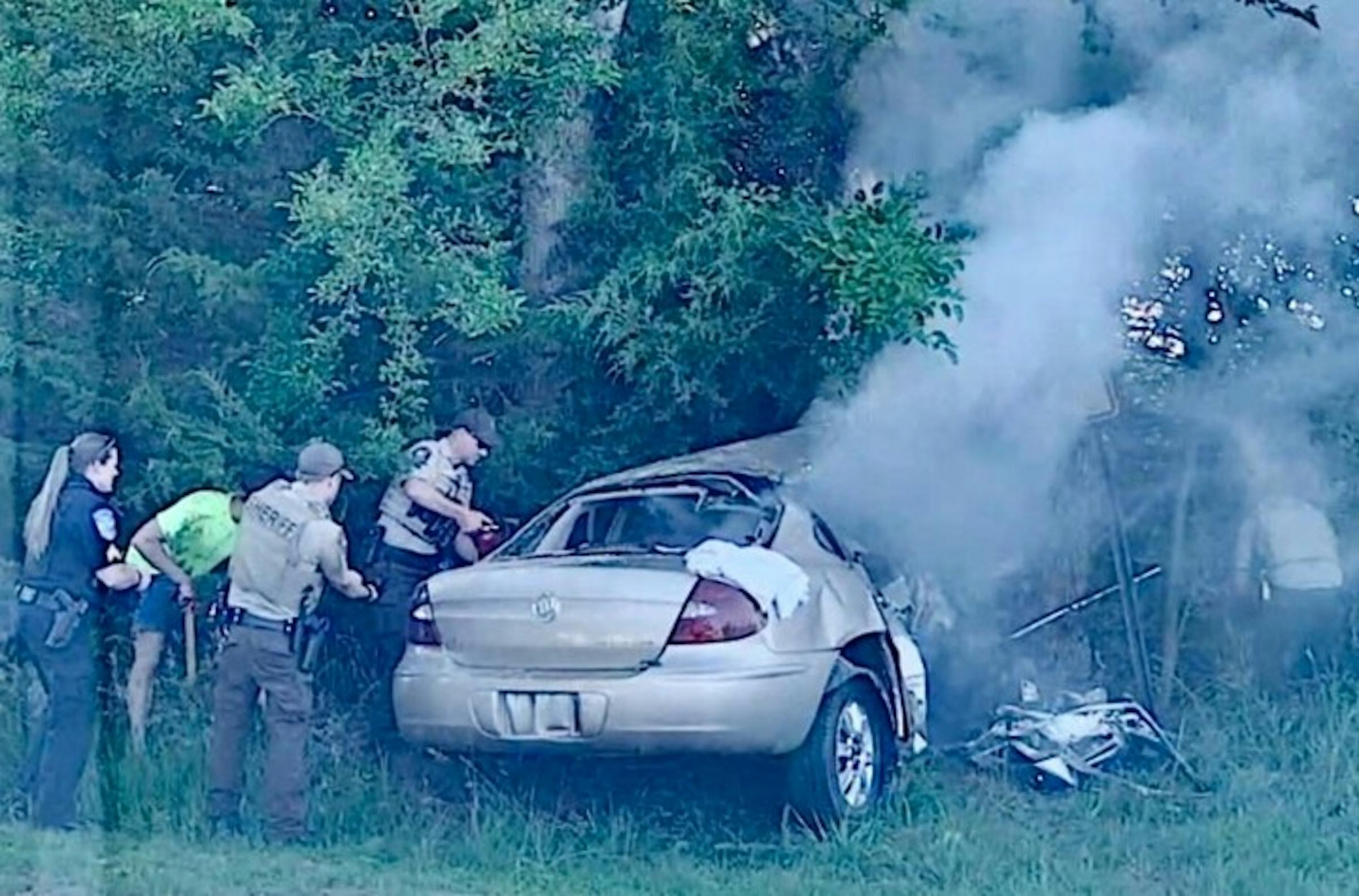 Responders rescue unconscious driver from burning wreckage outside Mankato ...
