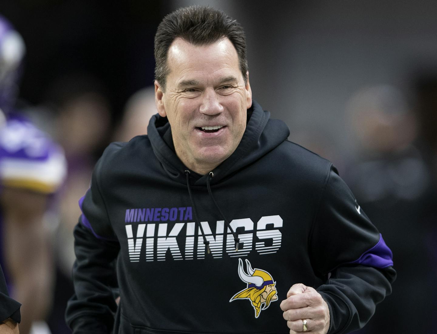 Gary Kubiak assistant head coach and offensive advisor for the Minnesota Vikings ] CARLOS GONZALEZ &#x2022; cgonzalez@startribune.com &#x2013; Minneapolis, MN &#x2013; December 29, 2019, U.S. Bank Stadium, NFL, Minnesota Vikings vs. Chicago Bears