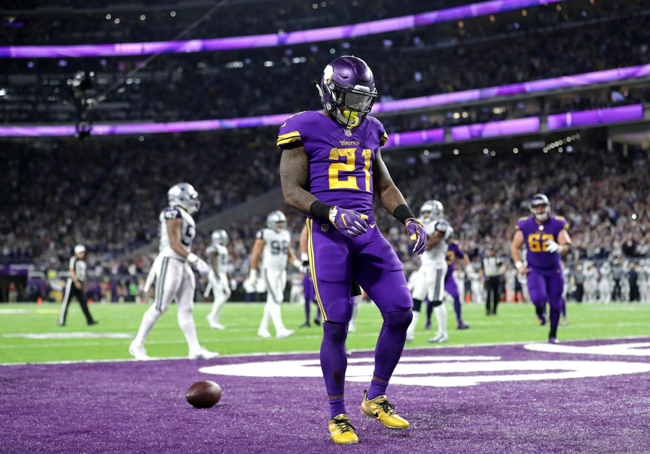 Not much to celebrate. Vikings Jerick McKinnon dropped the ball in the endzone after scoring the Vikings only TD in the final seconds of the game. Vikes needed a two point conversion to win and Sam Bradford threw an incomplete pass to end the game.