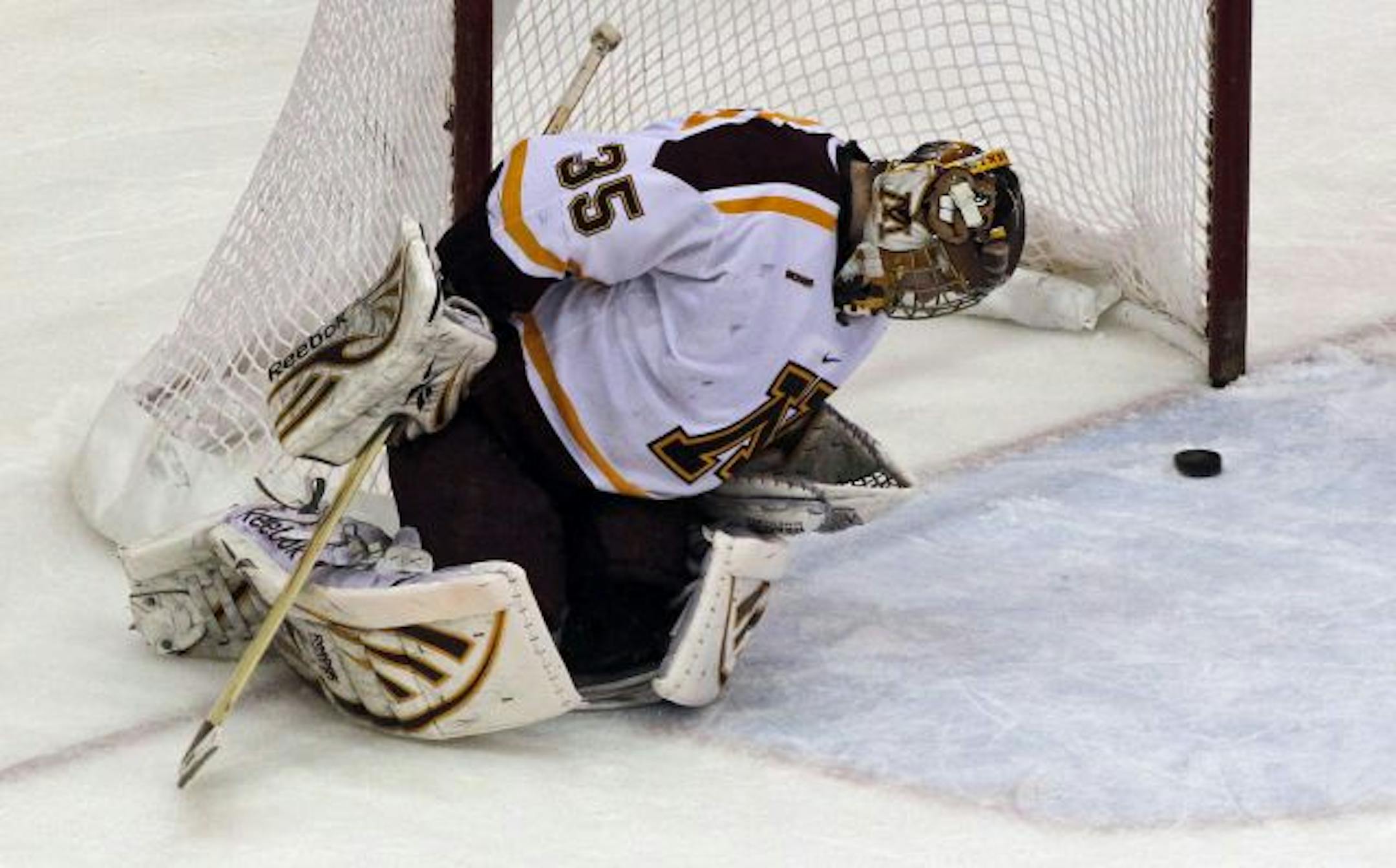 Gophers goalie Kent Patterson was beat on two Alaska Anchorage goals in the third period. A seven-game unbeaten streak helped the Gophers win home ice, but it didn't help their cause.