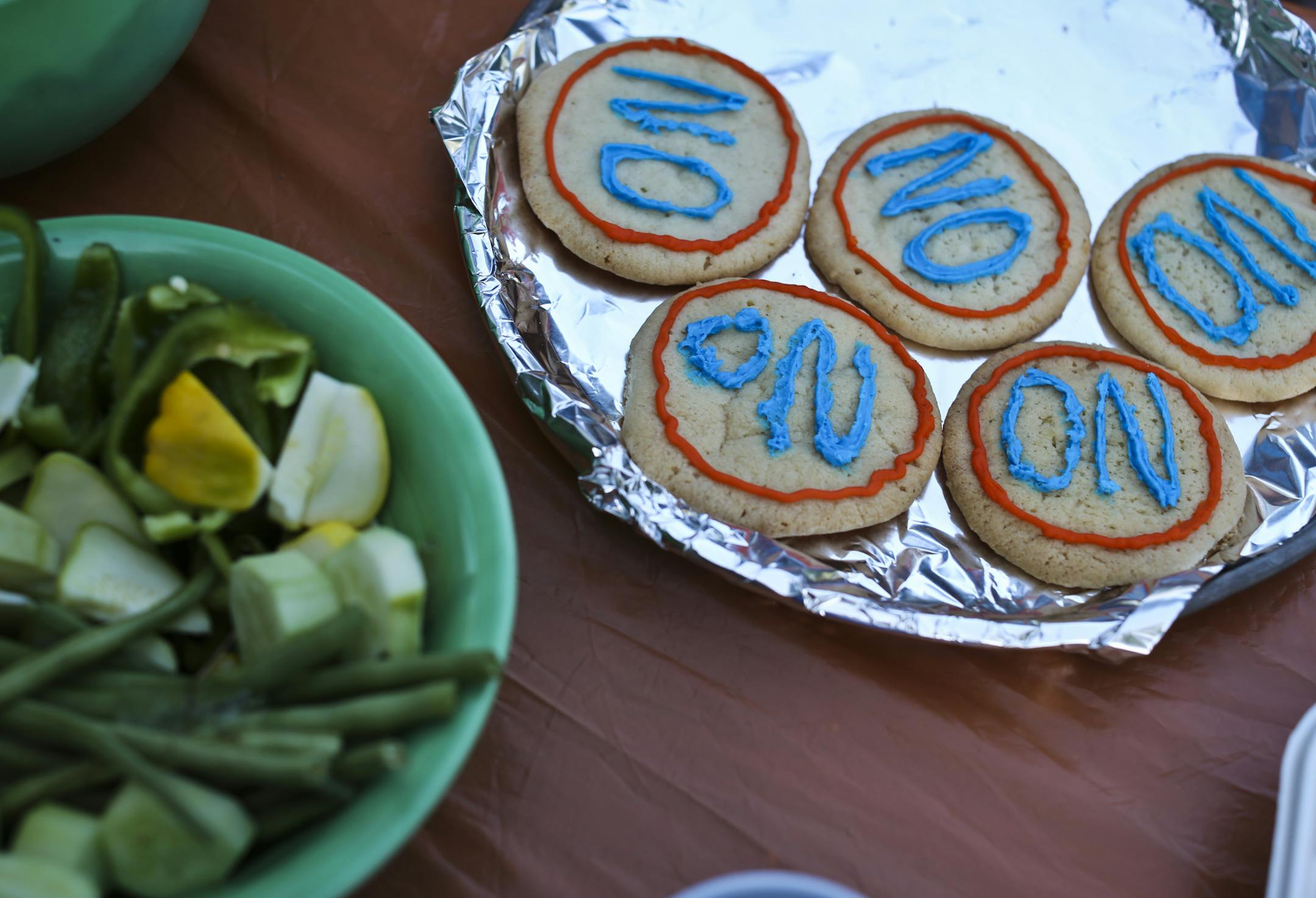 A plate of cookies at National Night Out on Tuesday, August 7, 2012 at the 3800 block of Harriet Avenue in Minneapolis, Minn. ] (RENEE JONES SCHNEIDER &#x201a;&#xc4;&#xa2; reneejones@startribune.com) ORG XMIT: MIN2013031915561395
