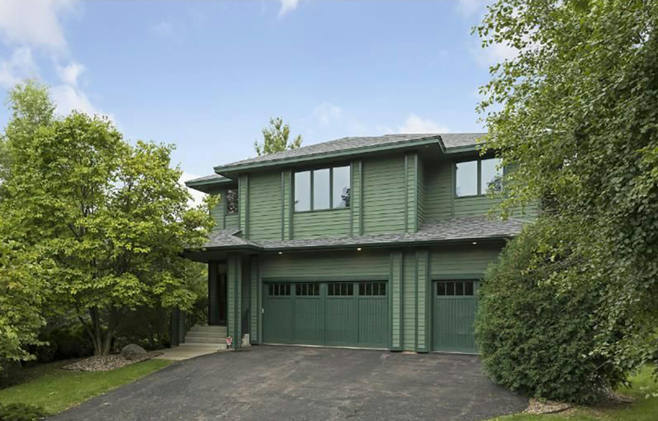 Tonka Bay
Built in 1996, this three-bedroom, four-bath house has 5,702 square feet and features new roof and windows, three bedrooms on one level, loft, vaulted ceilings, three fireplaces, hardwood floors, eat-in kitchen, sunroom, full finished walkout basement, deck and patio. Listed by George Stickney, 952-476-3694 and David Stickney, 952-250-0122; Coldwell Banker Burnet.