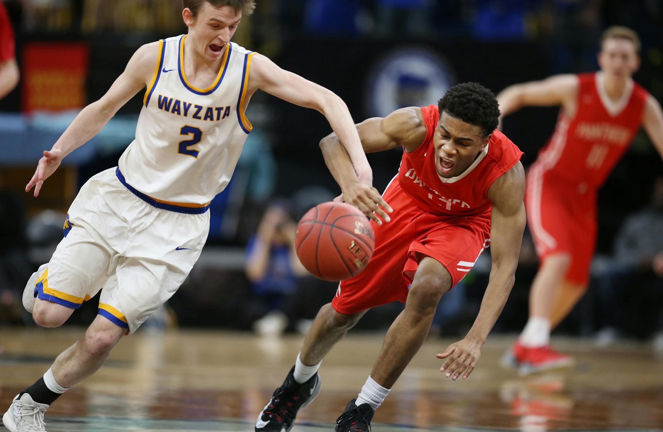 Ethan Igbanugo right of Lakeville North stole the ball from Jacob Beeninga of Wayzata during quarterfinal class 4A basketball action at Target Center Wednesday March 22 2017 in Minneapolis, MN.] Wayzata beat Lakeville North 69-66. JERRY HOLT &#xef; jerry.holt@startribune.com