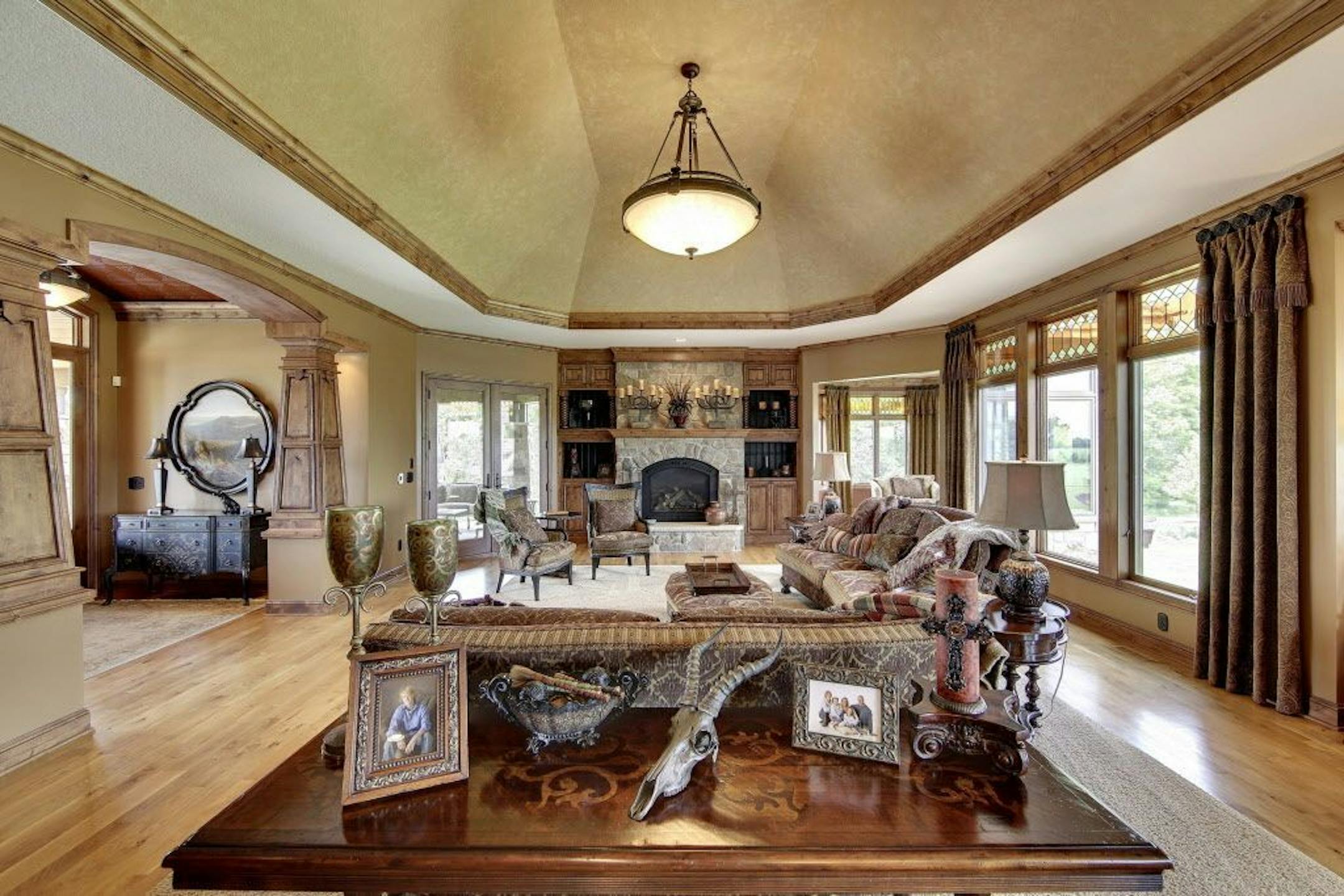 Another view of the great room.