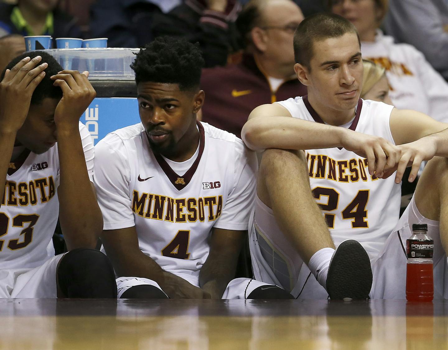 Joey King (24) sat on the bench after fouling out in the second half. ] CARLOS GONZALEZ cgonzalez@startribune.com - January 27, 2016, Minneapolis, MN, Williams Arena, NCAA Basketball, University of Minnesota Gophers vs. Purdue Boilermakers