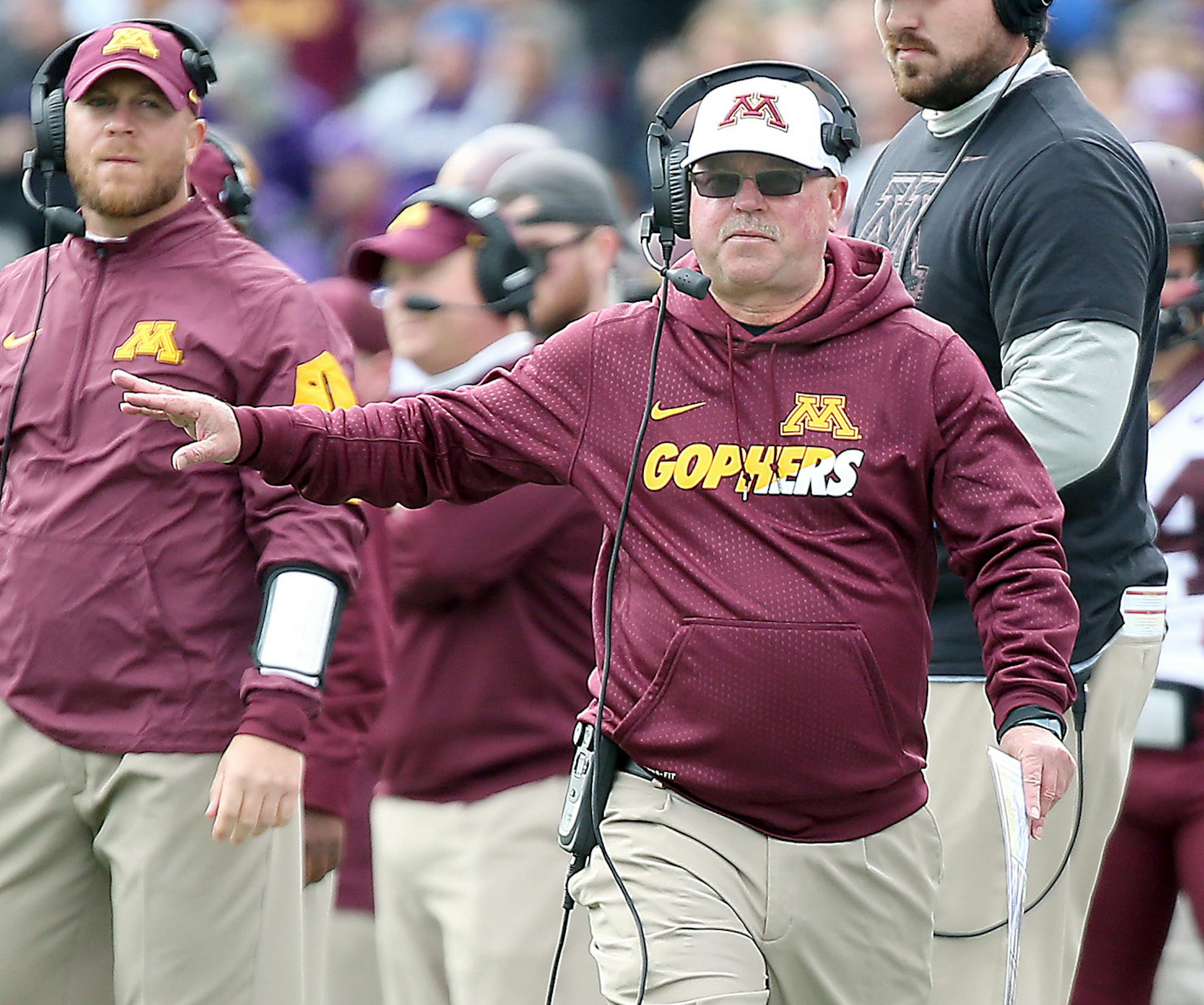 Minnesota's Jerry Kill made his way down the sideline in the first quarter as Minnesota took on the Northwestern Wildcats at Ryan Field, Saturday, October 3, 2015 in Evanston, IL. ] (ELIZABETH FLORES/STAR TRIBUNE) ELIZABETH FLORES • eflores@startribune.com