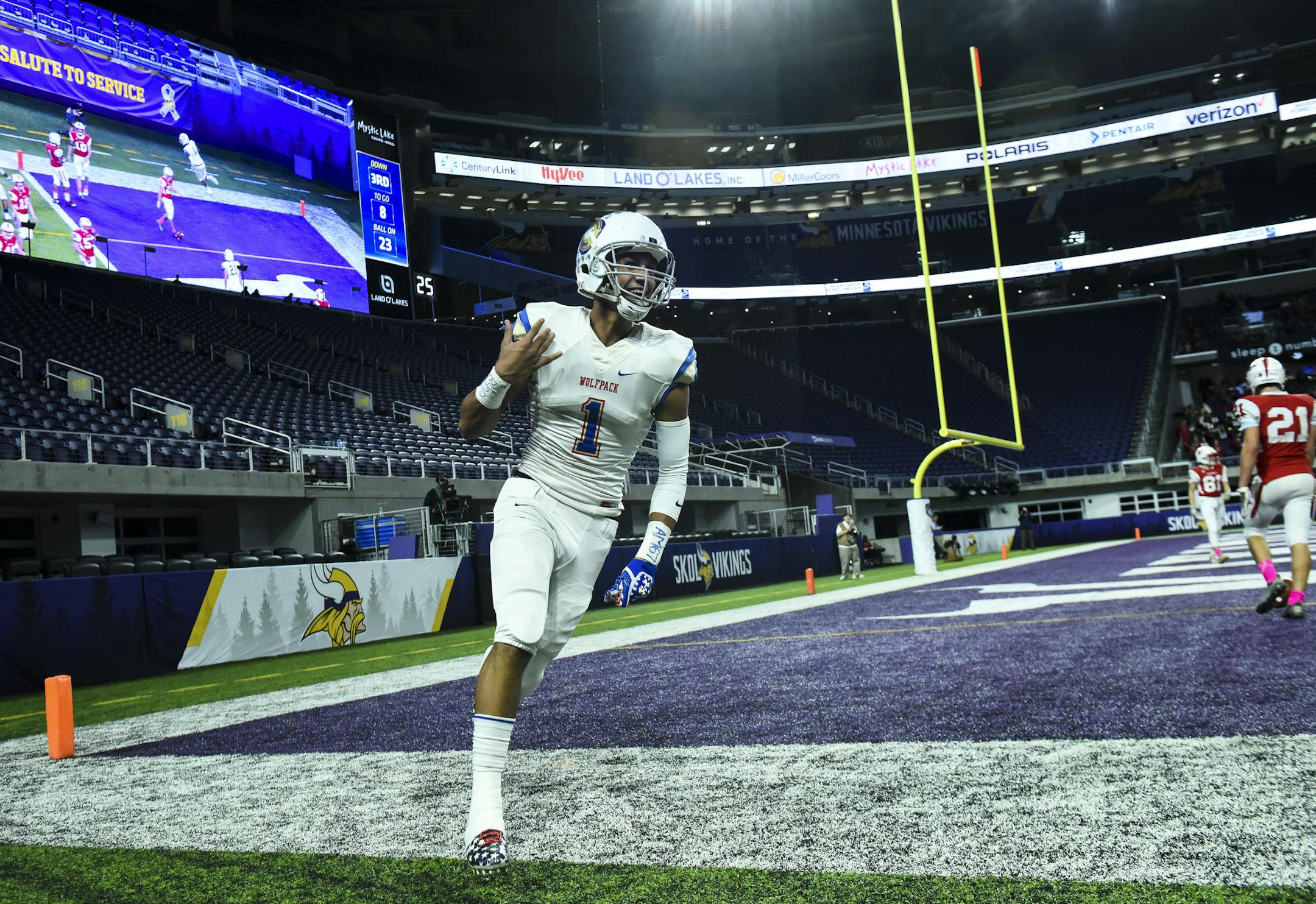 SMB Wolfpack quarterback Jalen Suggs (1) celebrated after scoring a rushing touchdown in the second quarter against Willmar. ] Aaron Lavinsky • aaron.lavinsky@startribune.com Willmar played SMB in the Class 4A state tournament championship football game on Friday, Nov. 23, 2018 at US Bank Stadium in Minneapolis, Minn.