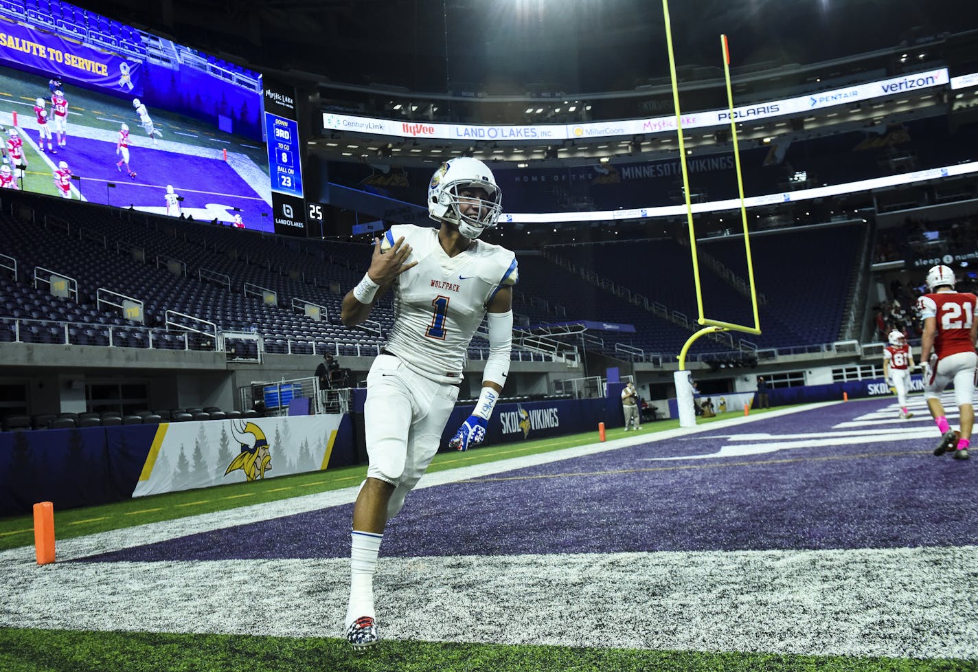 SMB Wolfpack quarterback Jalen Suggs (1) celebrated after scoring a rushing touchdown in the second quarter against Willmar. ] Aaron Lavinsky &#x2022; aaron.lavinsky@startribune.com Willmar played SMB in the Class 4A state tournament championship football game on Friday, Nov. 23, 2018 at US Bank Stadium in Minneapolis, Minn.