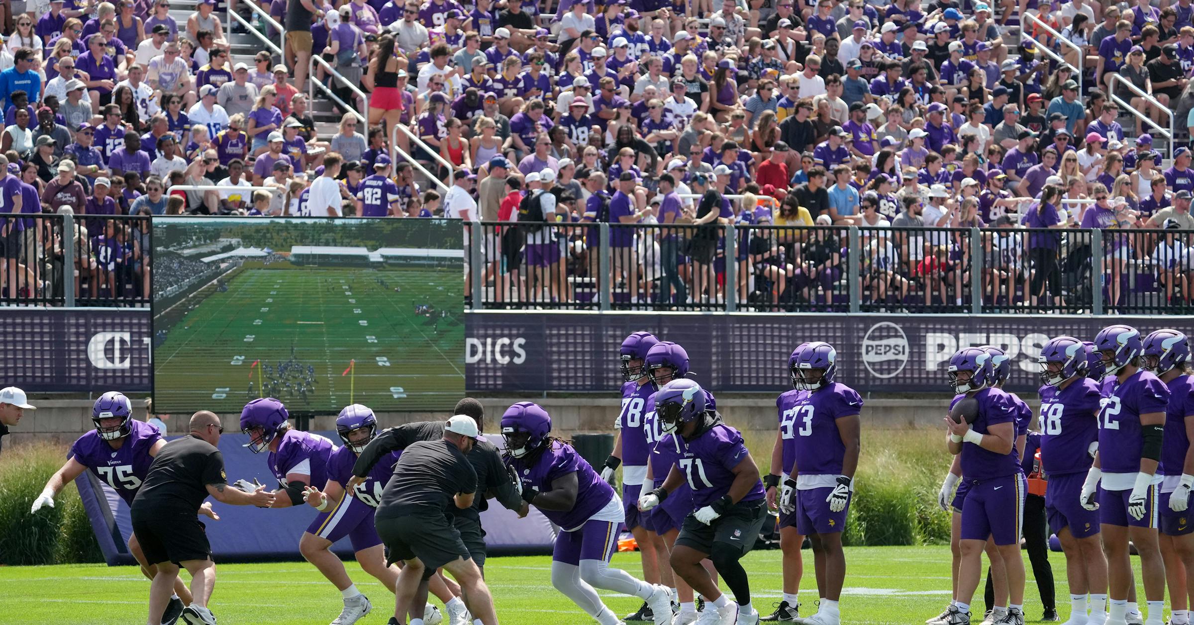 Kyler Murray wins the day as Vikings fans get first glimpse of QB battle - Star Tribune image