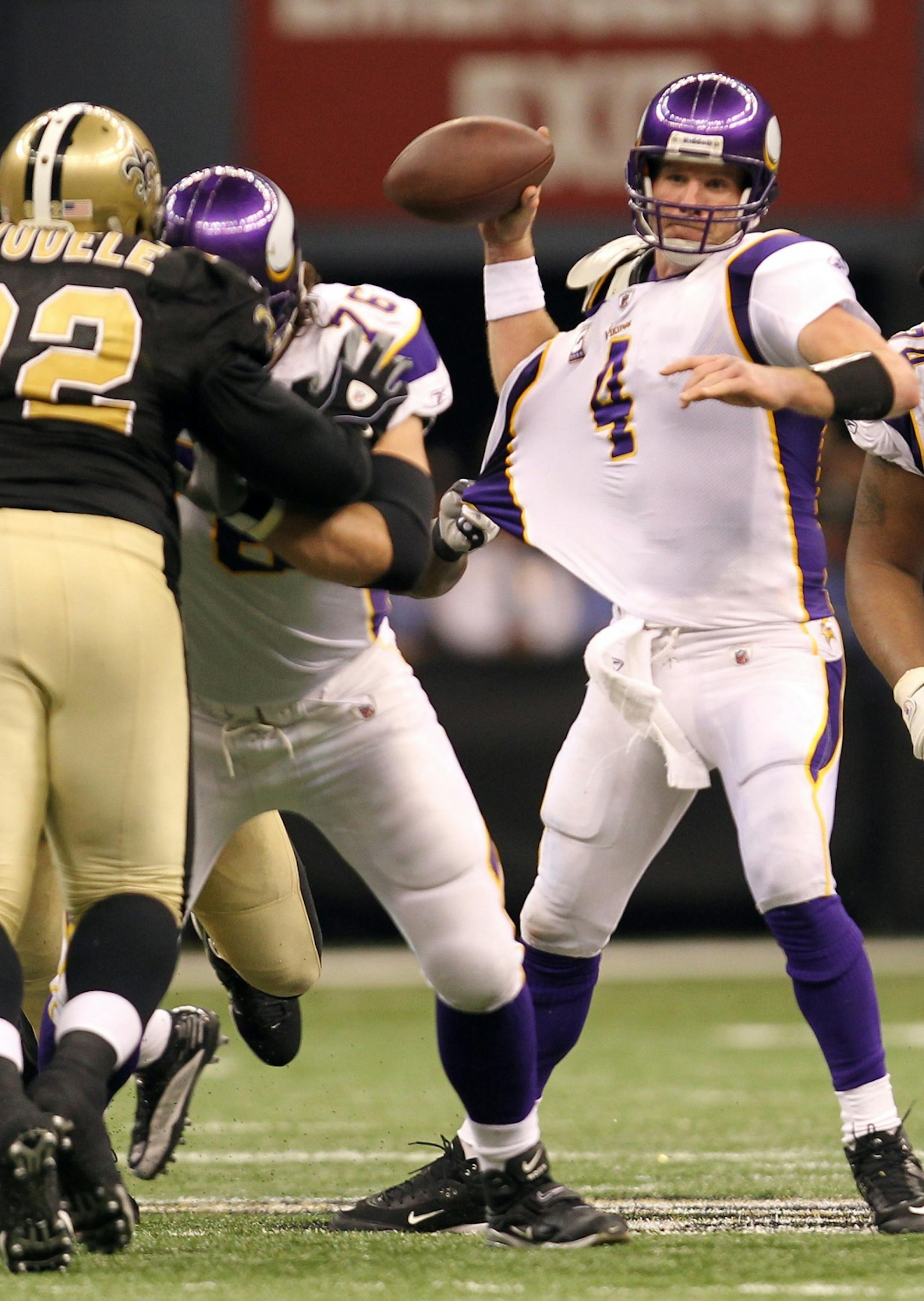 Columnist Jim Souhan admits he was wrong: He wants quarterback Brett Favre to return next season, and believes he's the right guy to lead the Vikings.