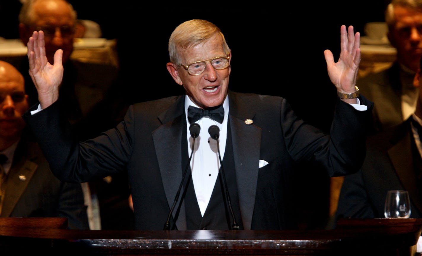 Lou Holtz