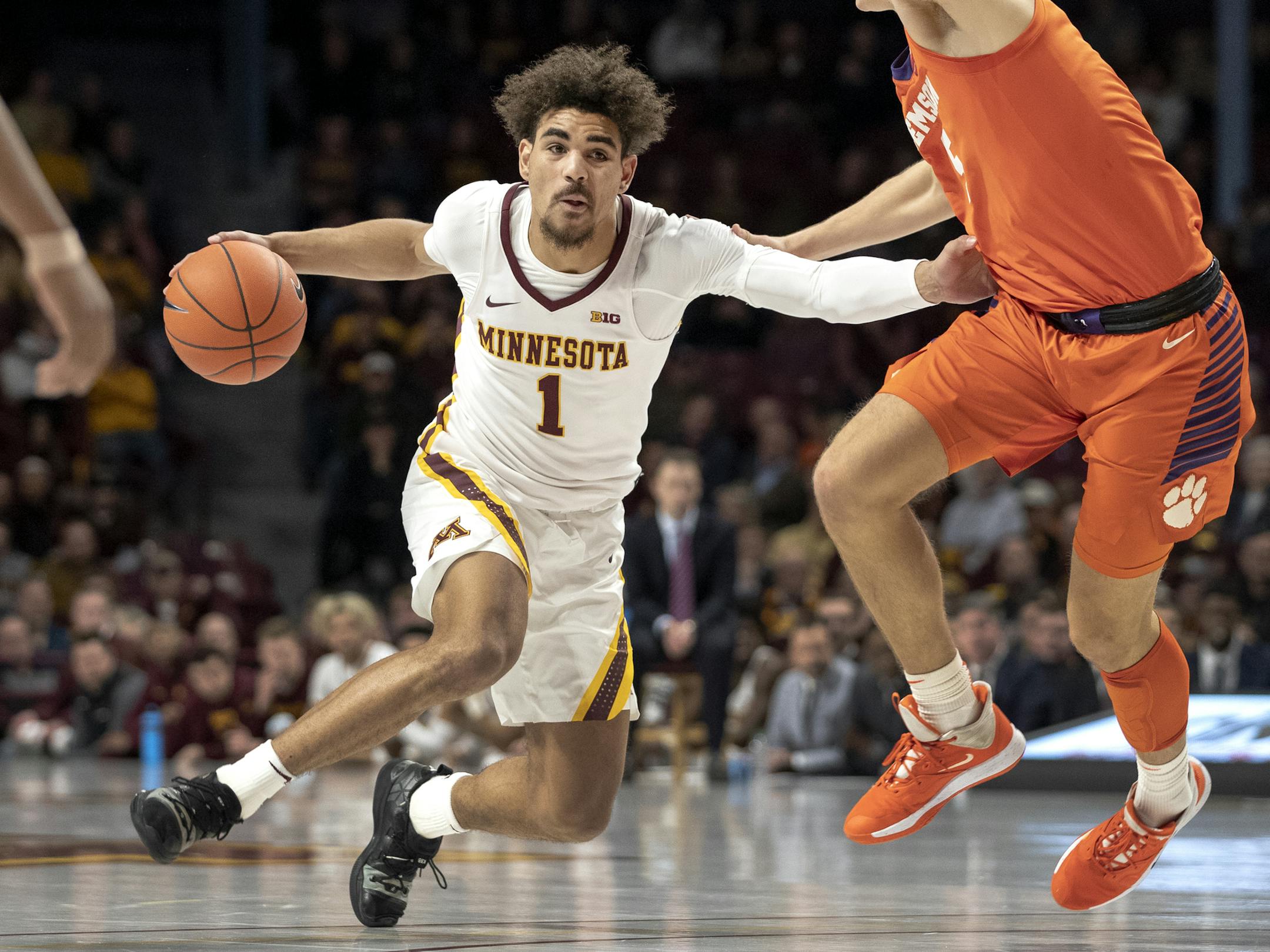 Minnesota guard Tre' Williams