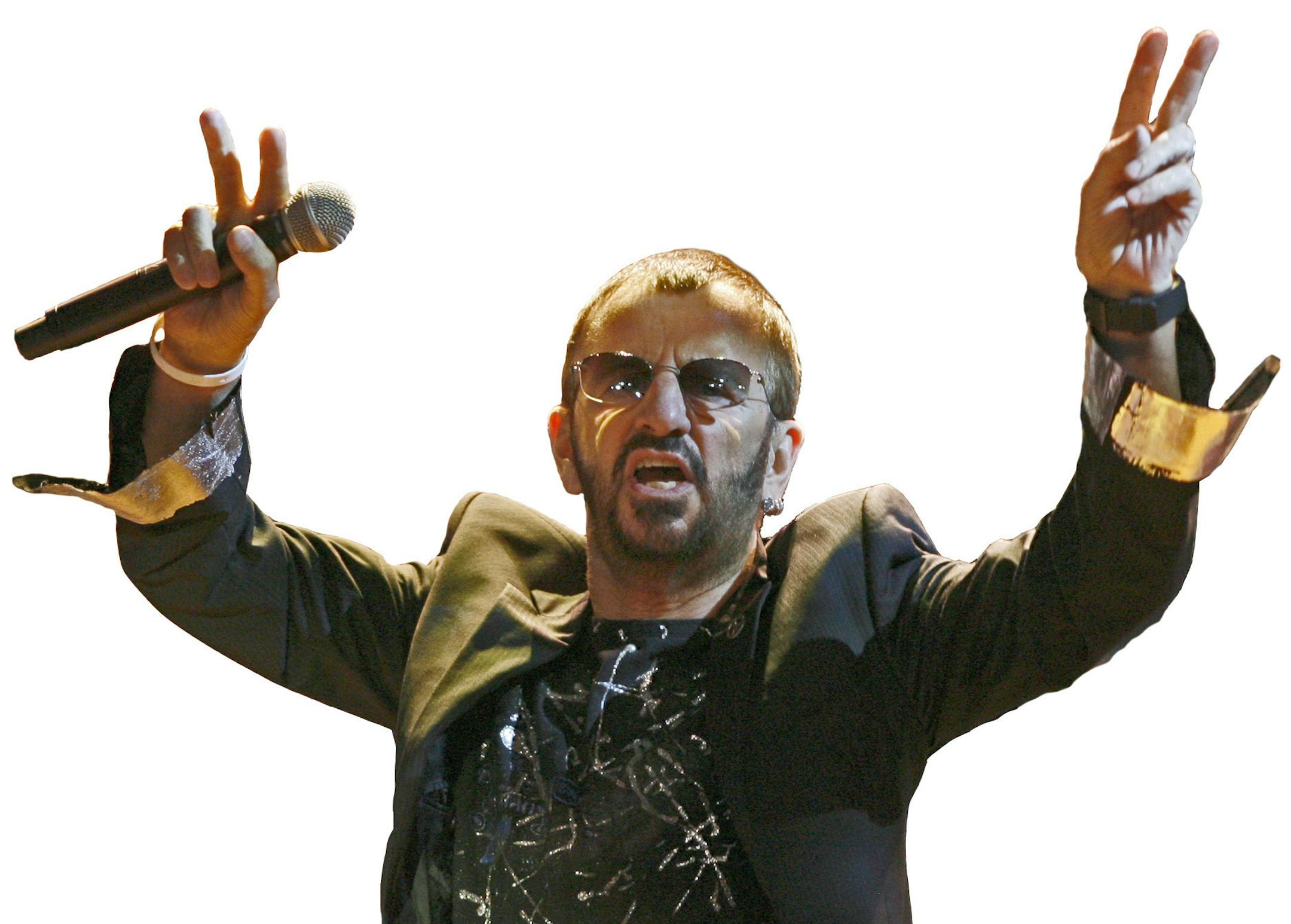 MARLIN LEVISON * mlevison@startribune.com July 24, 2010 - GENERAL INFORMATION: Rino Starr performed with band at Mystic Lake Casino in Prior Lake. IN THIS PHOTO: ] Ringo Starr in concert. ORG XMIT: MIN2015081213325555