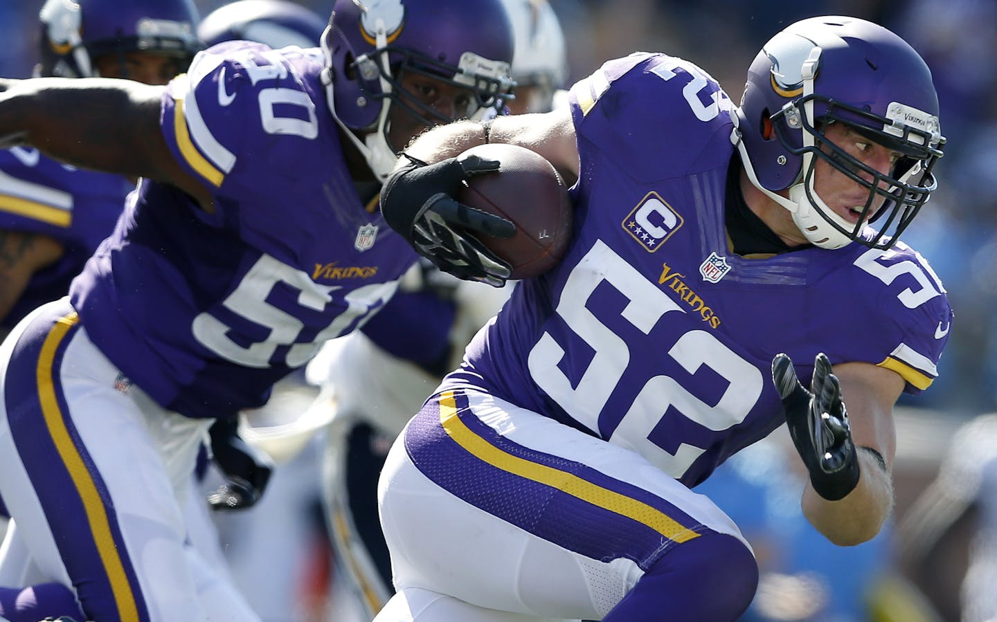 Minnesota Vikings linebacker Chad Greenway (52) during an interception return for a 91-yard touchdown in the fourth quarter. ] CARLOS GONZALEZ &#xef; cgonzalez@startribune.com - September 27, 2015, TCF Bank Stadium, Minneapolis, MN, NFL, Minnesota Vikings vs. San Diego Chargers