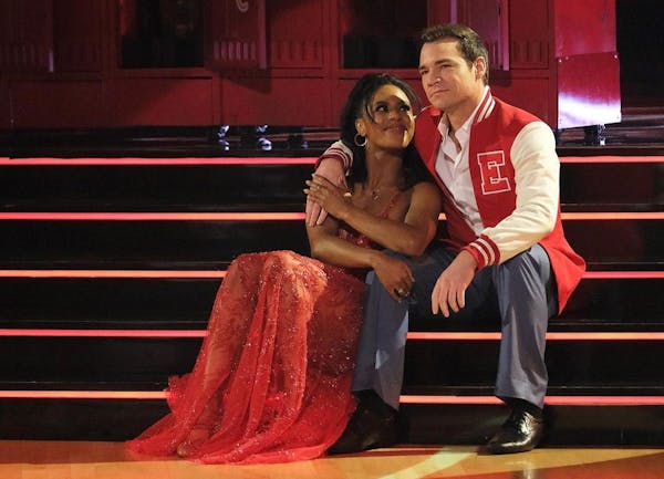 Despite quickstep missteps, Duluth's Daniel Durant advances on 'Dancing with the Stars'