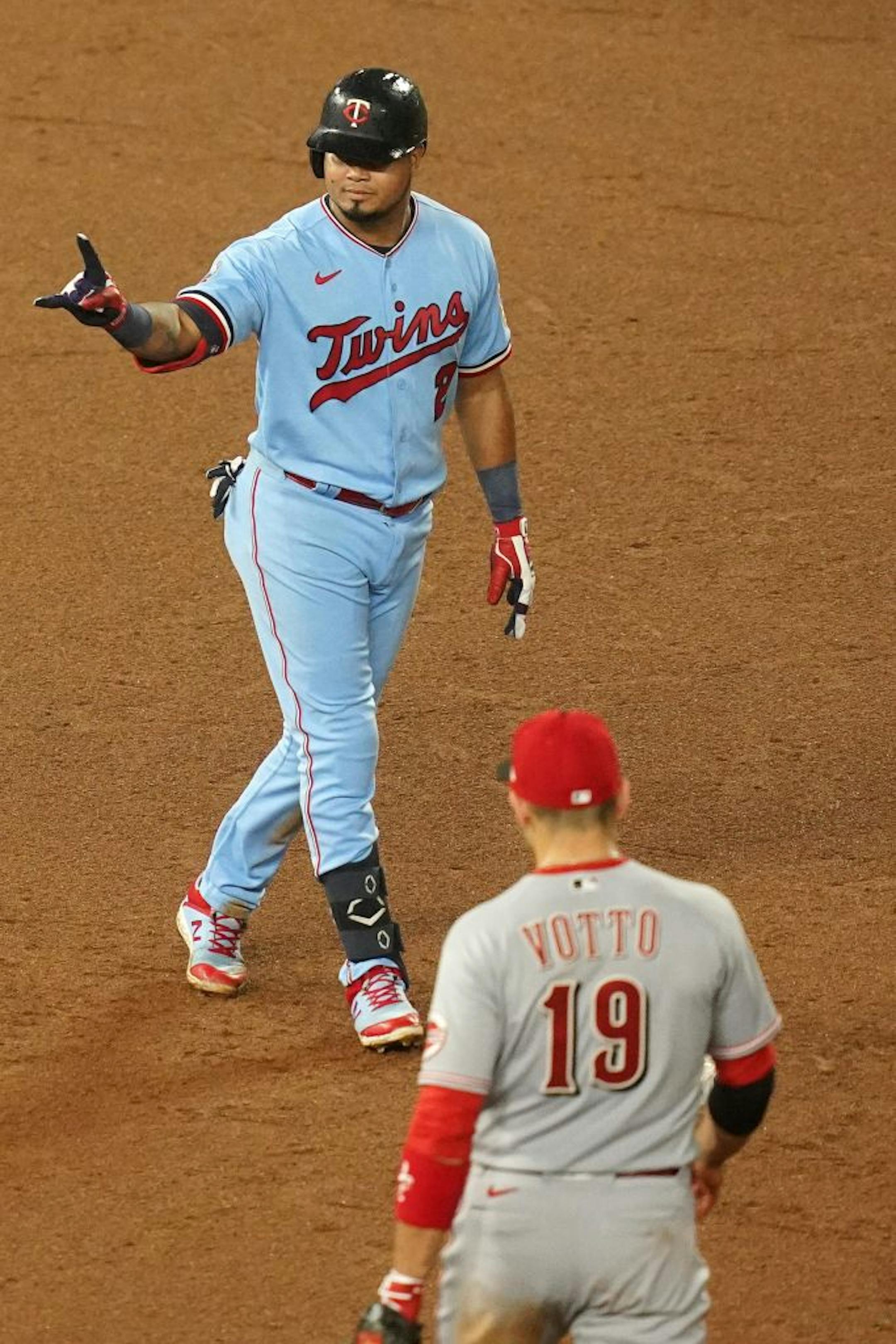 Minnesota Twins second baseman Luis Arráez (2) clebrated on second base after he hit an RBI double allowing Minnesota Twins right fielder Max Kepler (26) to score in the fifth inning.