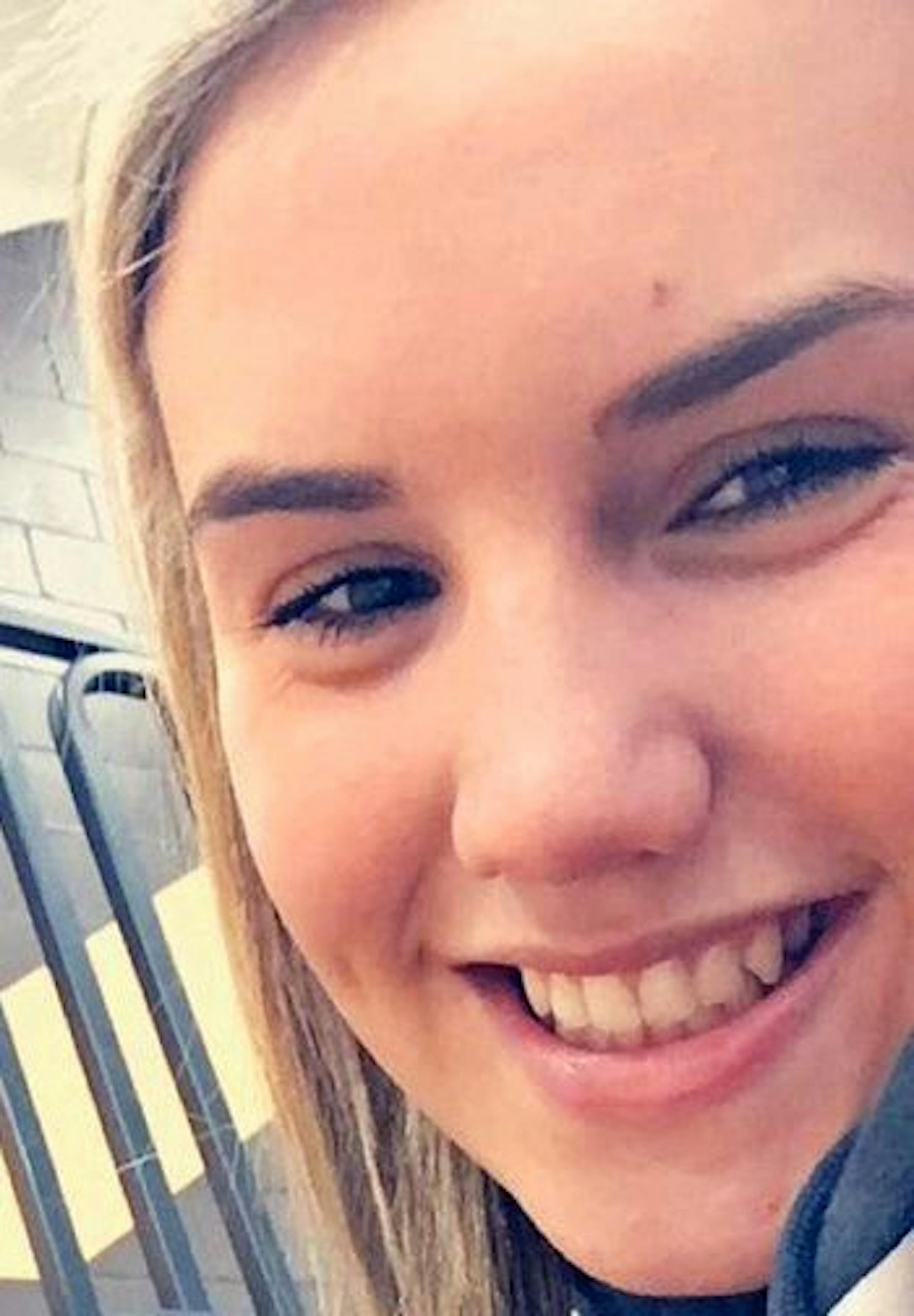 Lyndsey Robson, Apple Valley basketball, sr., 2015-16