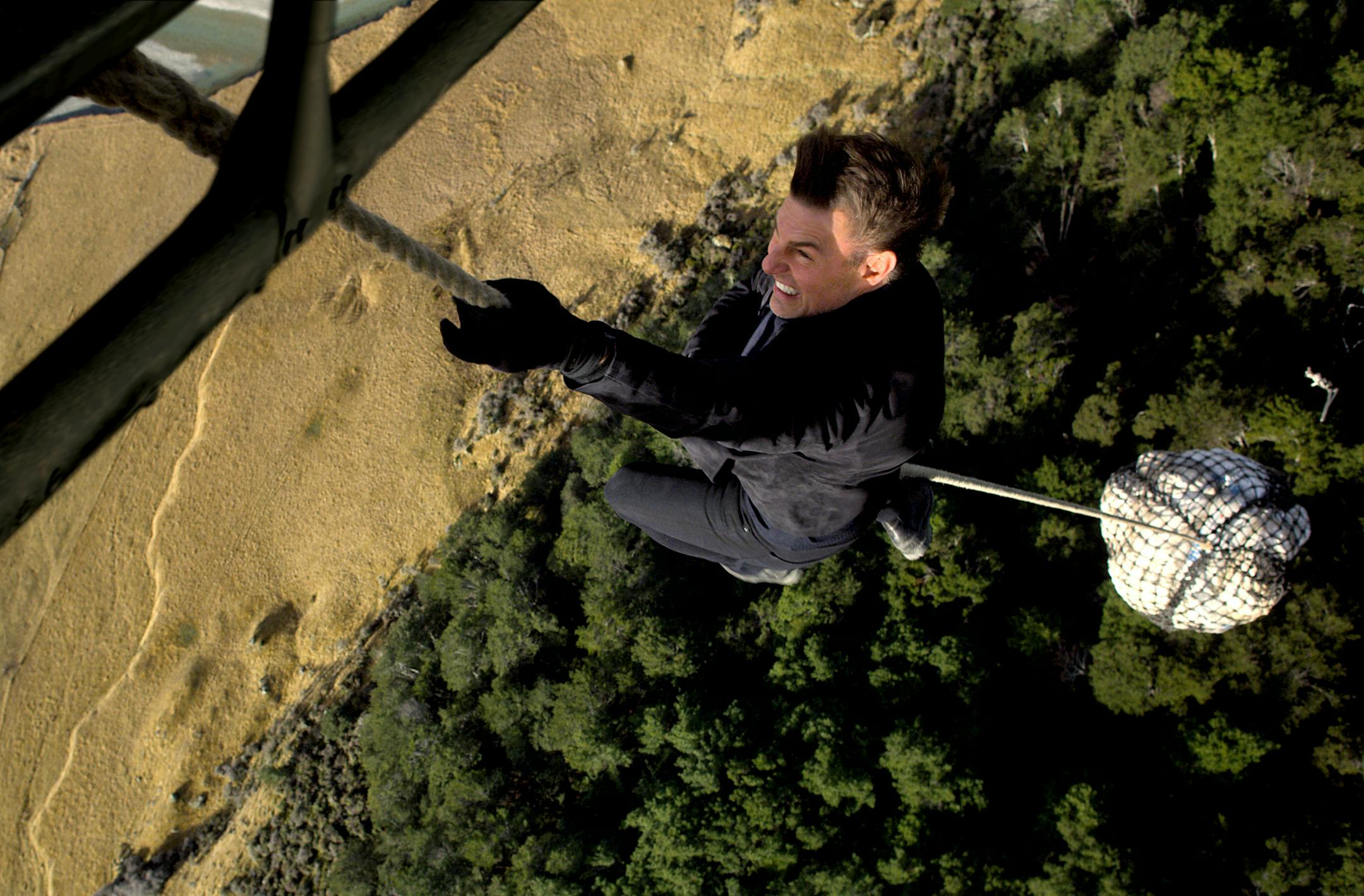 Tom Cruise as Ethan Hunt in MISSION: IMPOSSIBLE - FALLOUT, from Paramount Pictures and Skydance.