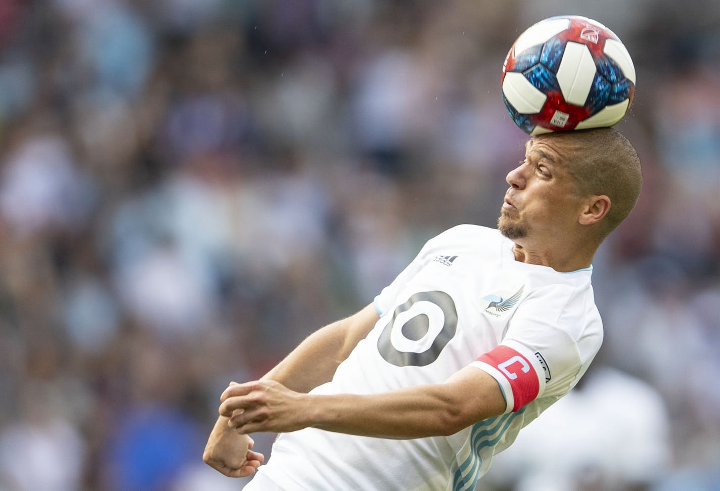 Minnesota FC midfielder and captain Osvaldo Alonso (6) headed the ball back up field in the second half.] ALEX KORMANN • alex.kormann@startribune.com Minnesota United played Portland FC on Sunday August 4, 2019 at Allianz Field in St. Paul, Minn. The Loons won 1-0 after a penalty kick was converted in the 90'+.