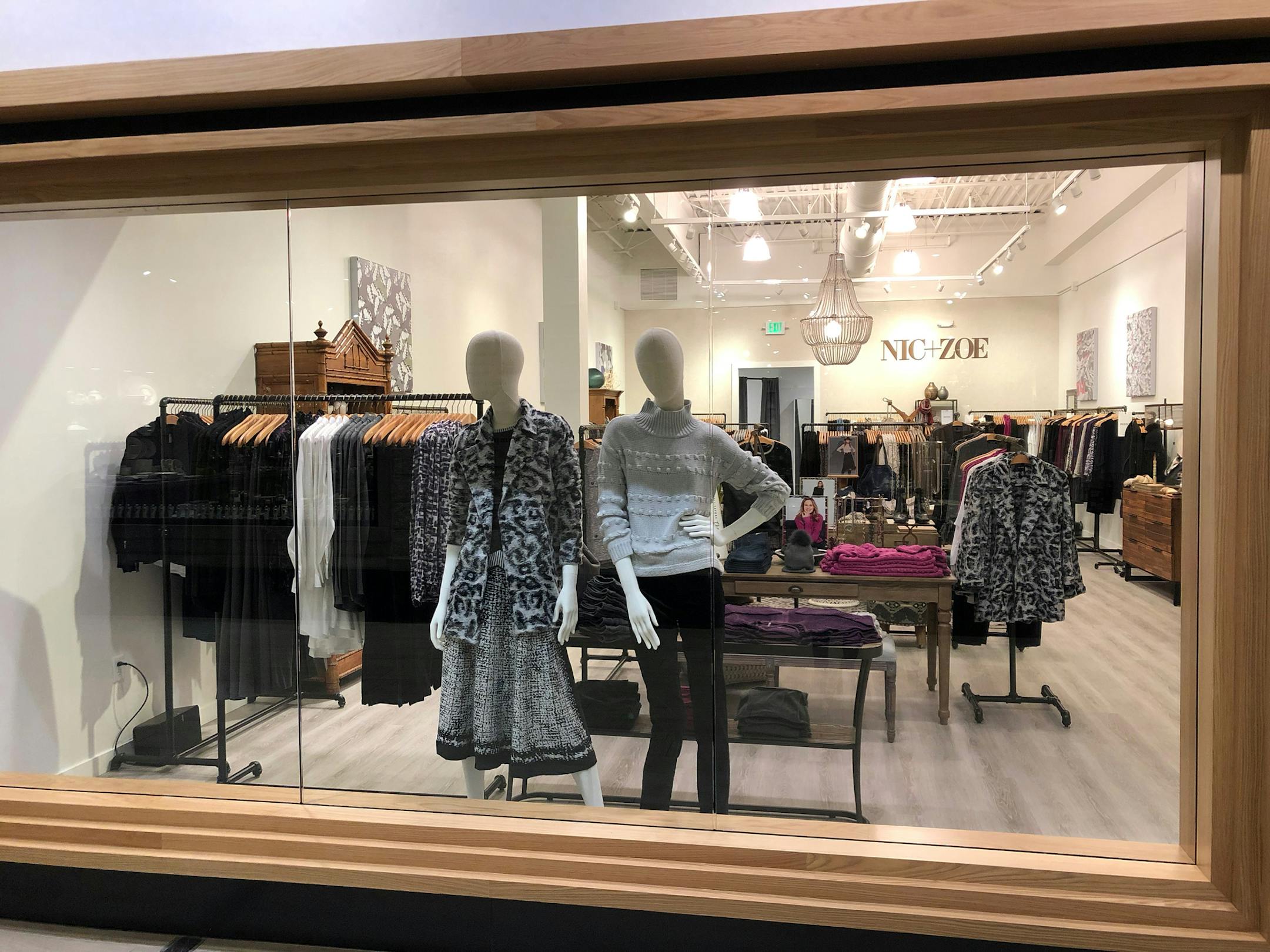 Nic+Zoe recently opened in Edina's Galleria.