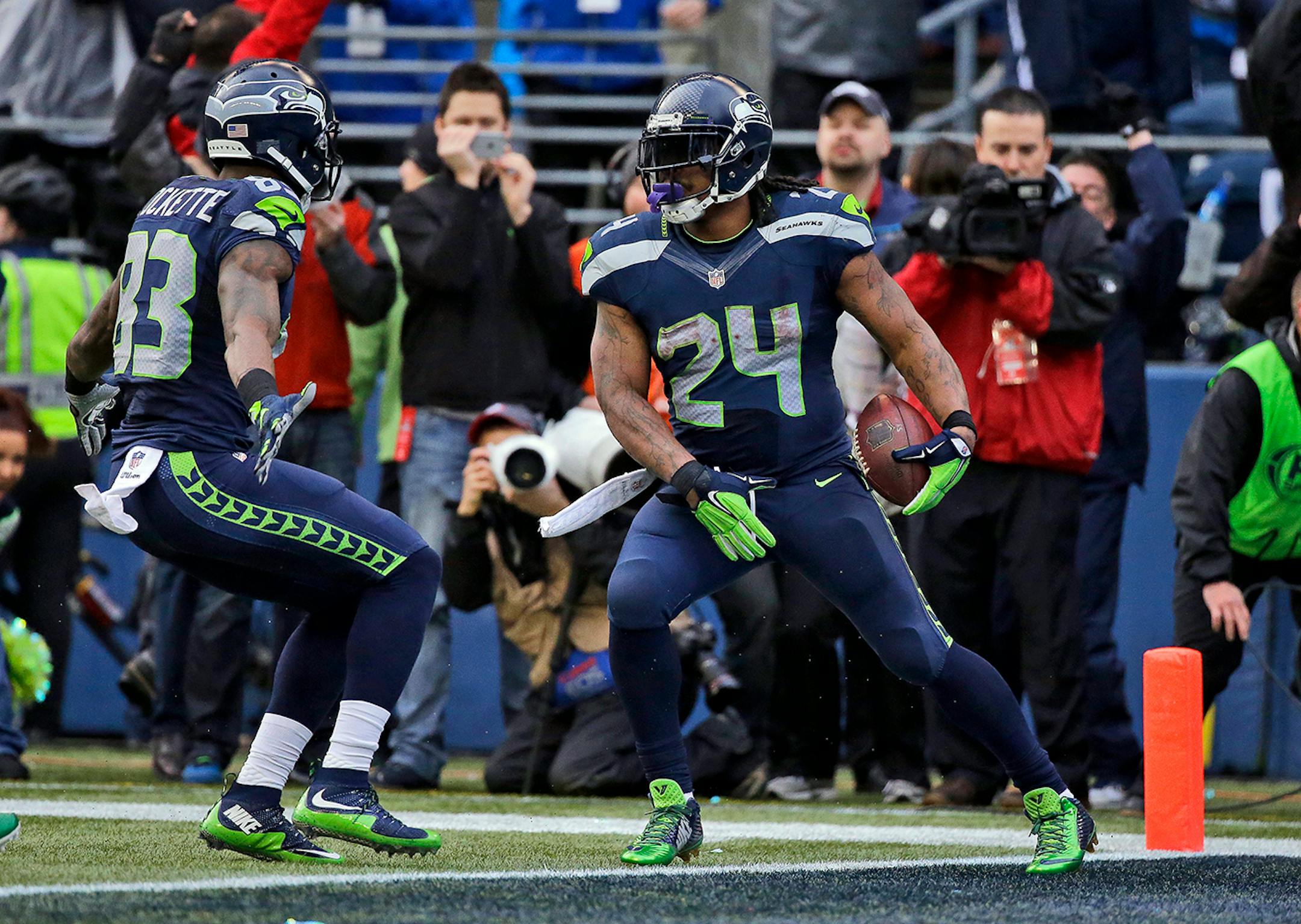 Seattle Seahawks' Marshawn Lynch (24)
