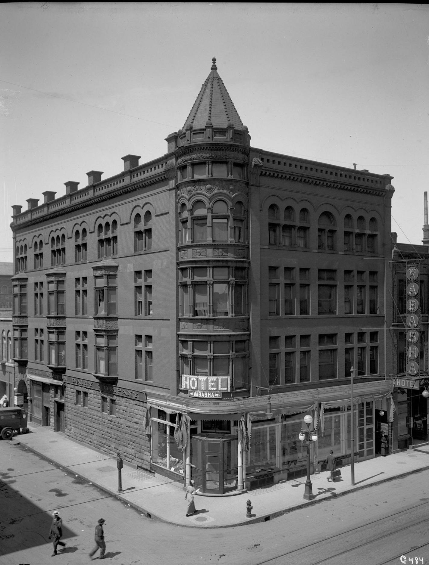 St. Paul's Fitzpatrick Building, now known as the Viking Apartment, as it appeared early in the last century.