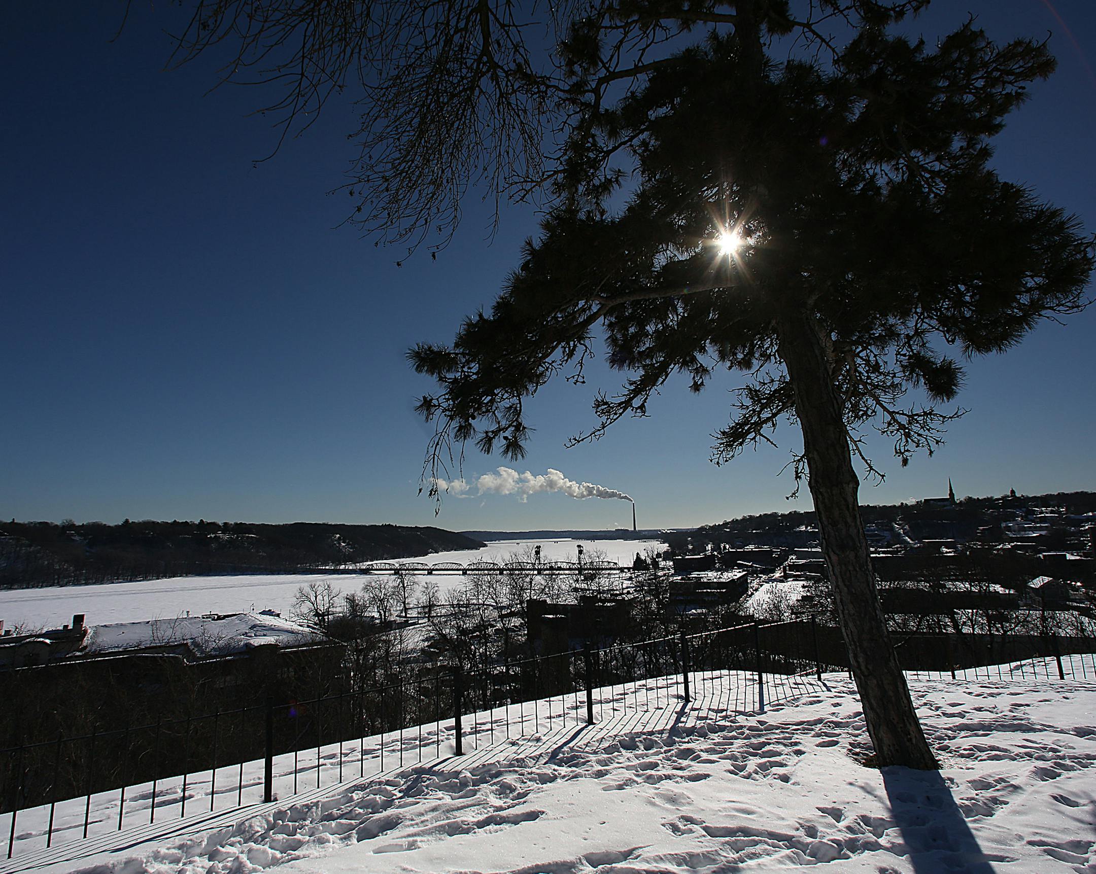 The new $675 million bridge will span the St. Croix River, connecting Oak Park Heights, MN and St. Joseph, WI. The bridge will be located south of the old bridge at Stillwater. ] JIM GEHRZ &#x201a;&#xc4;&#xa2; jgehrz@startribune.com / Stillwater, MN / February 7, 2014 / 9:30 AM / BACKGROUND INFORMATION: A St. Croix County economist has said that the new, four-lane bridge that opens in late 2016, could create unexpected changes in transportation and shopping patterns. Now that construction of the