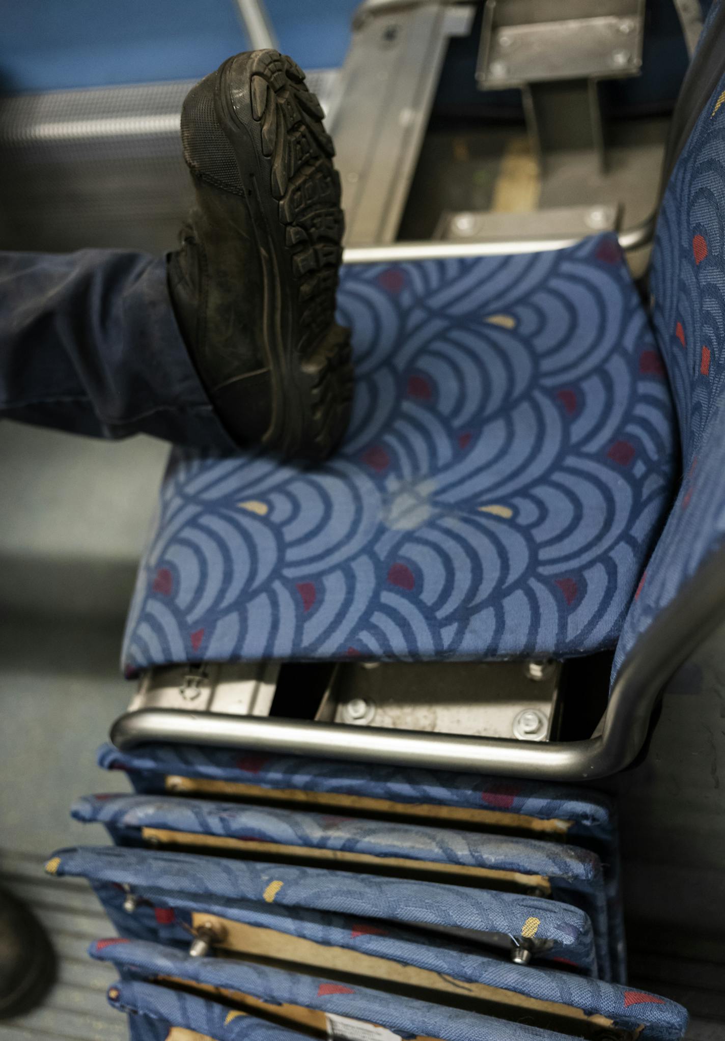 Electromechanical technician Timothy Malmstedt disassembled old cloth seats and installed new plastic seats as part of a test program to try seats that are easier to maintain.] Metro Transit is testing out plastic seats in some light rail vehicles to see if passengers prefer them to the cloth seats that now cover the seats. Metro Transit says plastic seats are easier to maintain, the agency says.RICHARD TSONG-TAATARII &#xa5; richard.tsong-taatarii@startribune.com