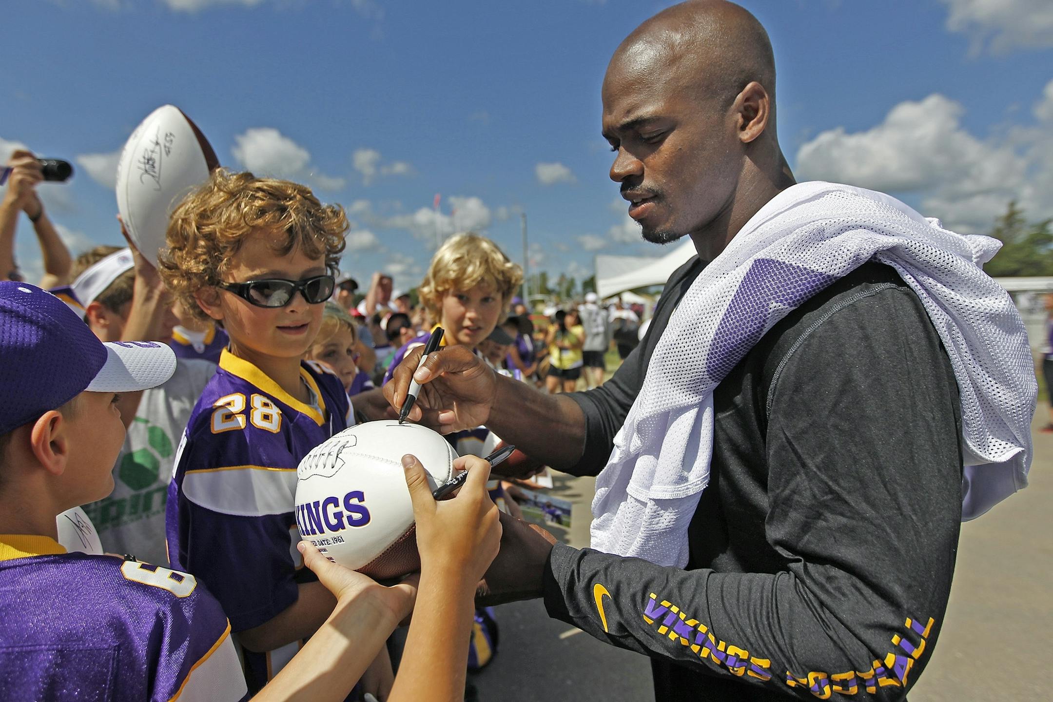 Vikings running back Adrian Peterson