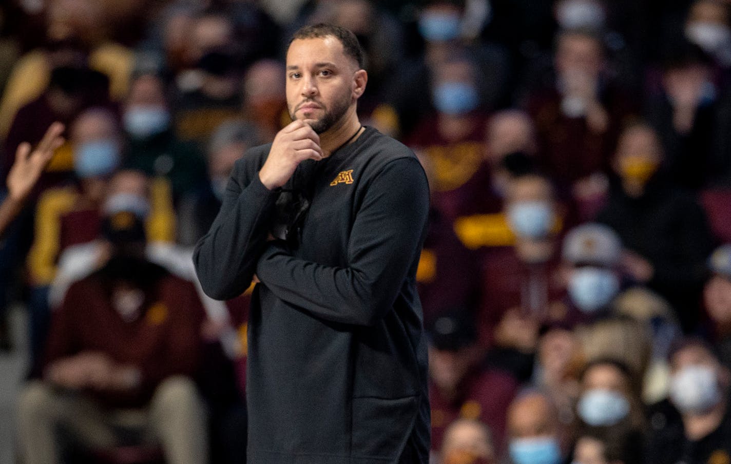 Minnesota head coach Ben Johnson in the first half Wednesday, Dec. 8, 2021 at Williams Arena in Minneapolis, Minn. ] CARLOS GONZALEZ • cgonzalez@startribune.com