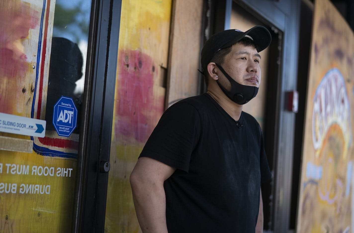 Fred Hwang a manger at Hoban Korean BBQ describes what he witnessed from the early morning shooting that happened in the 2900 block of Hennepin Avenue south .] Jerry Holt •Jerry.Holt@startribune.com Gunmen unleashed a torrent of gunfire in a crowded Uptown block early Sunday in Minneapolis, killing one person and wounding 11 others in one of the city's most violent shootings in recent memory. Sunday ,June 21, 2020 in Minneapolis ,MN.