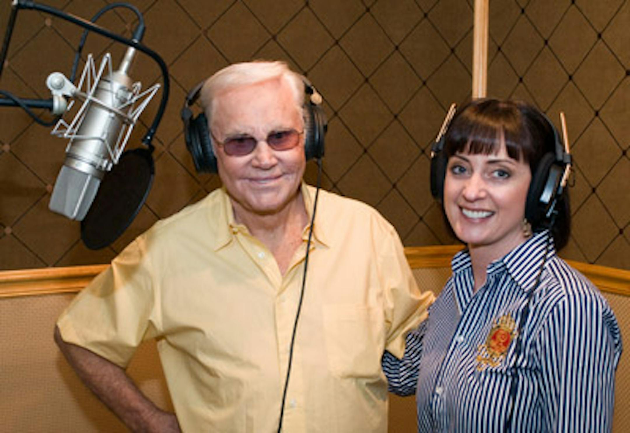 Minnesotan Brittany Allyn in the studio with Jones / From BrittanyAllyn.com