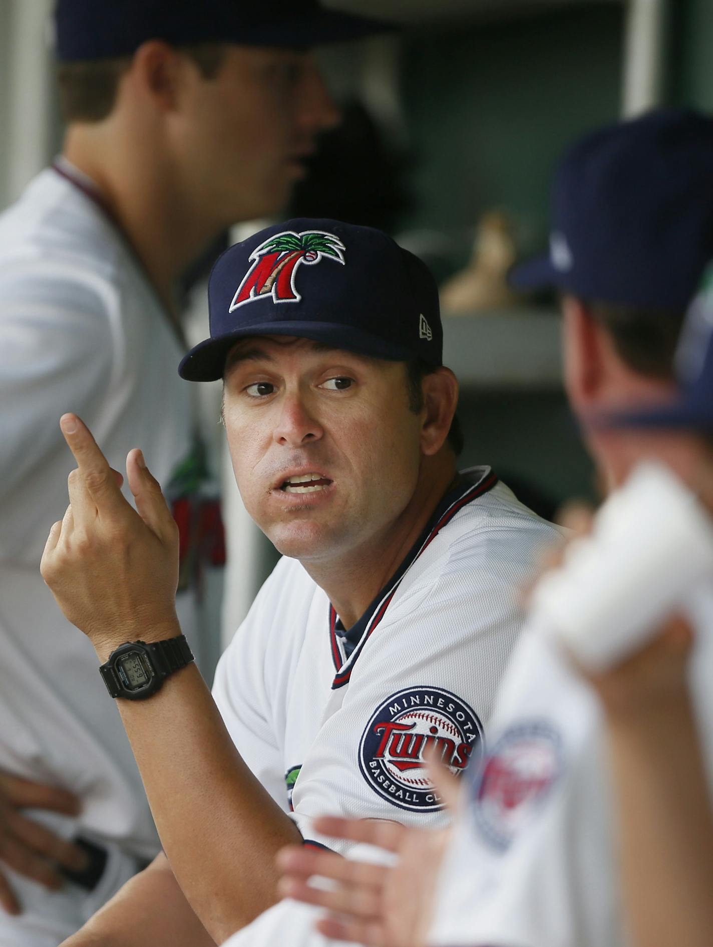 Fort Myers Miracle manger Doug Mientkiewicz talked with his players before Tuesday night game with the Tampa Bay Yankees June 2, 2014 in Fort Myers , Florida ] Jerry Holt Jerry.holt@startribune.com