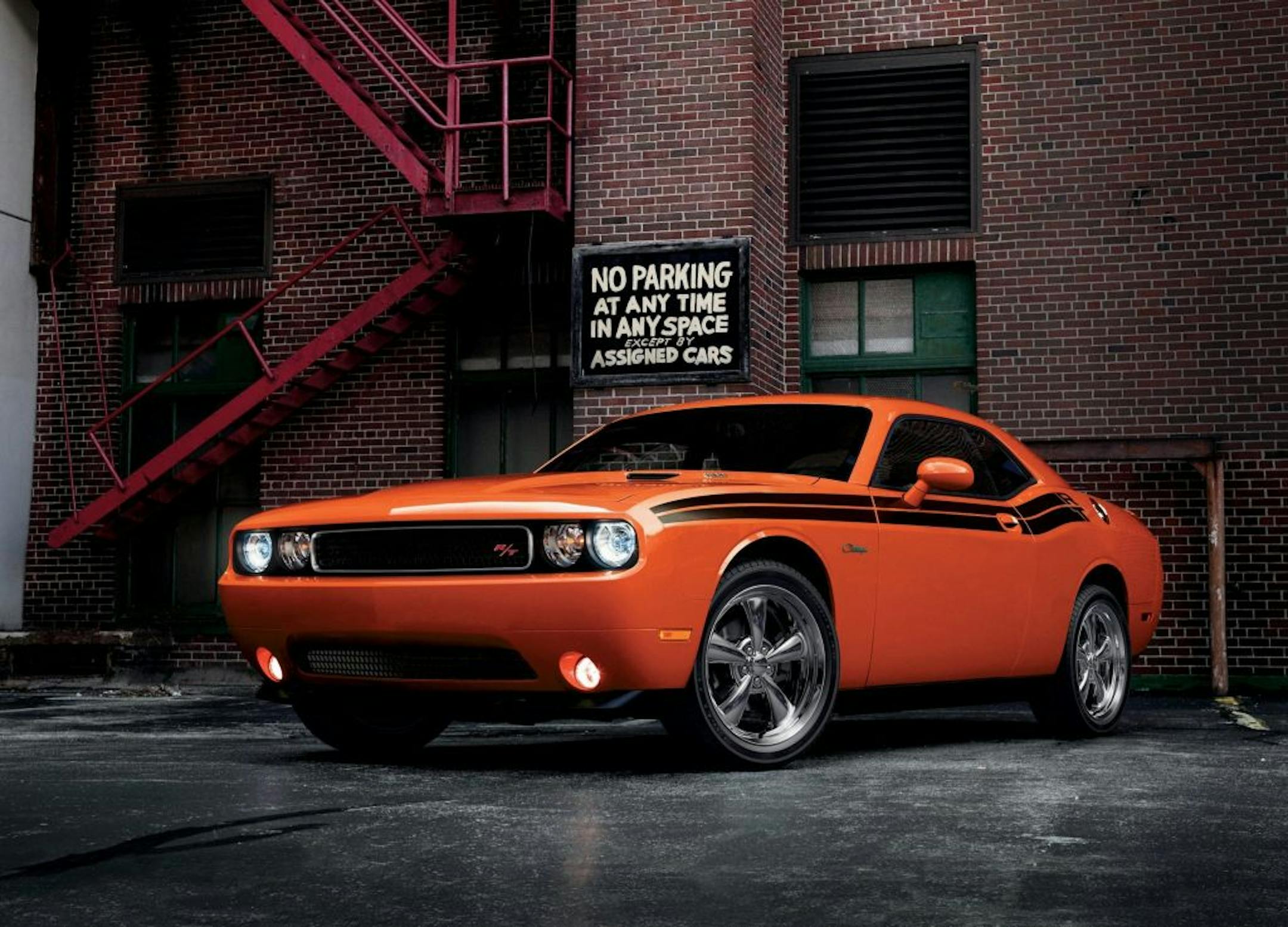The 2014 Dodge Challenger R/T Shaker boasts a 5.7-liter Hemi V-8 with 375 horsepower and 410 pound-feet of torque.
