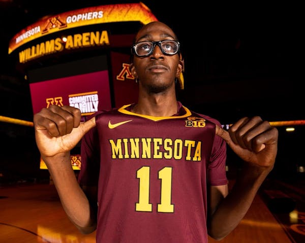 Dennis Evans, a five-star center from Riverside, Calif., committed to the Gophers on Monday.
