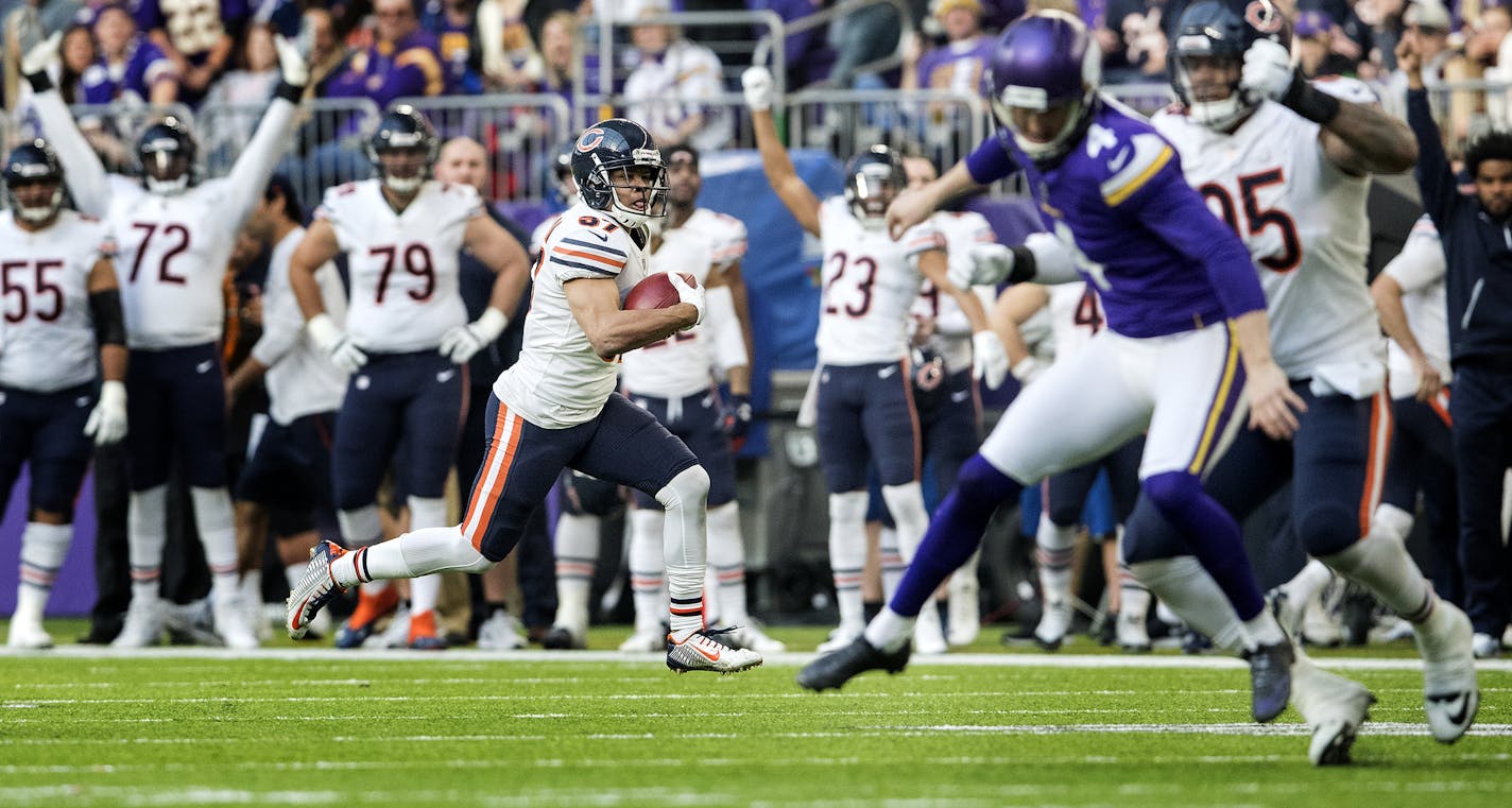 Bryce Callahan (37) returned a punt 59-yards for a touchdown in the second quarter. ] CARLOS GONZALEZ &#xef; cgonzalez@startribune.com - December 31, 2017, Minneapolis, MN, US Bank Stadium, NFL, Minnesota Vikings vs. Chicago Bears