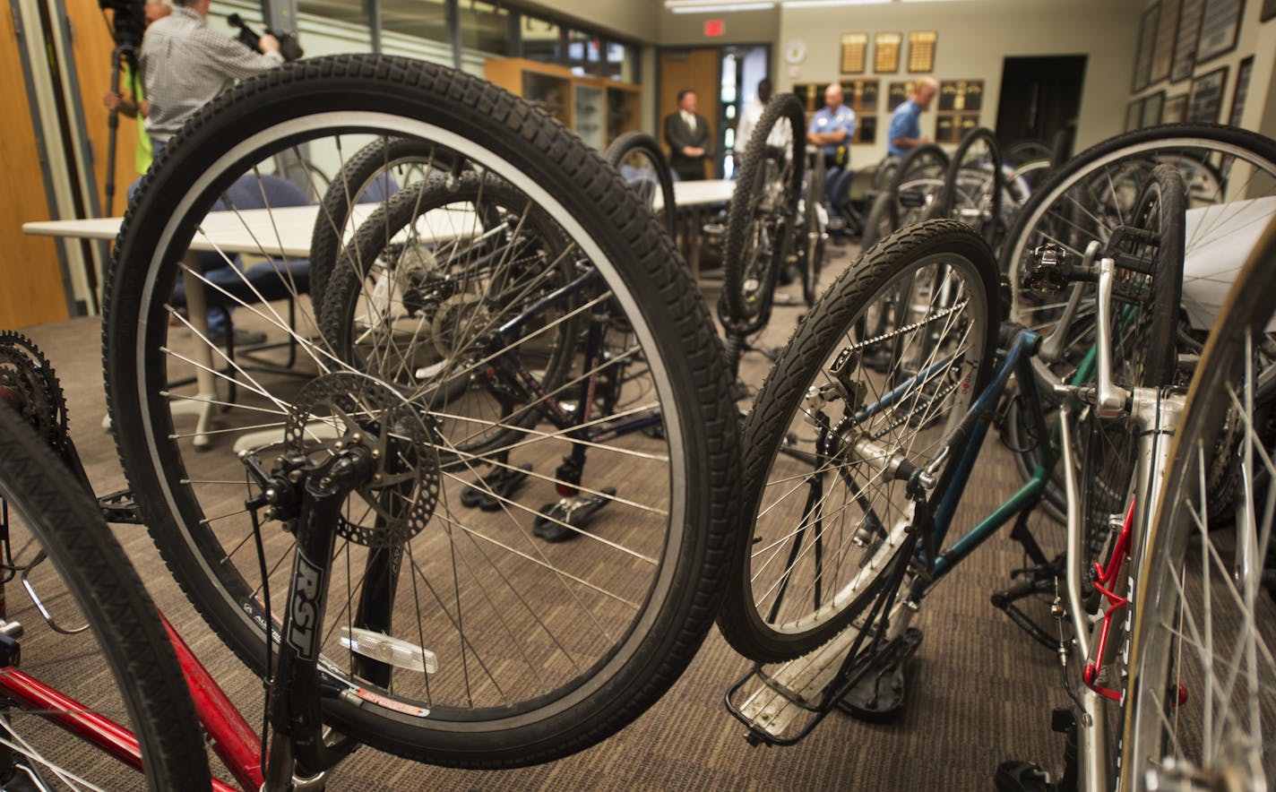 Minneapolis police display 44 stolen bikes they nabbed in a single raid. ] Story will look at how big a problem this, whehter the suspect is a big fish or little one, etc. (Matt McKinney story) DAVID BREWSTER/STAR TRIBUNE