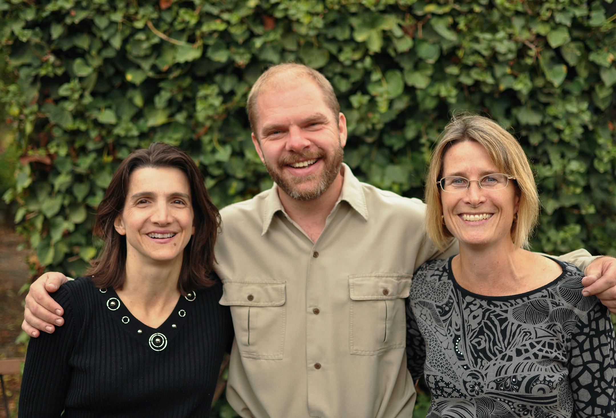 People photo, L-R: Johanna and Don Sandberg on the left, Lynne Pelos on the right from iOTA Cellars in Oregon. Provided photo