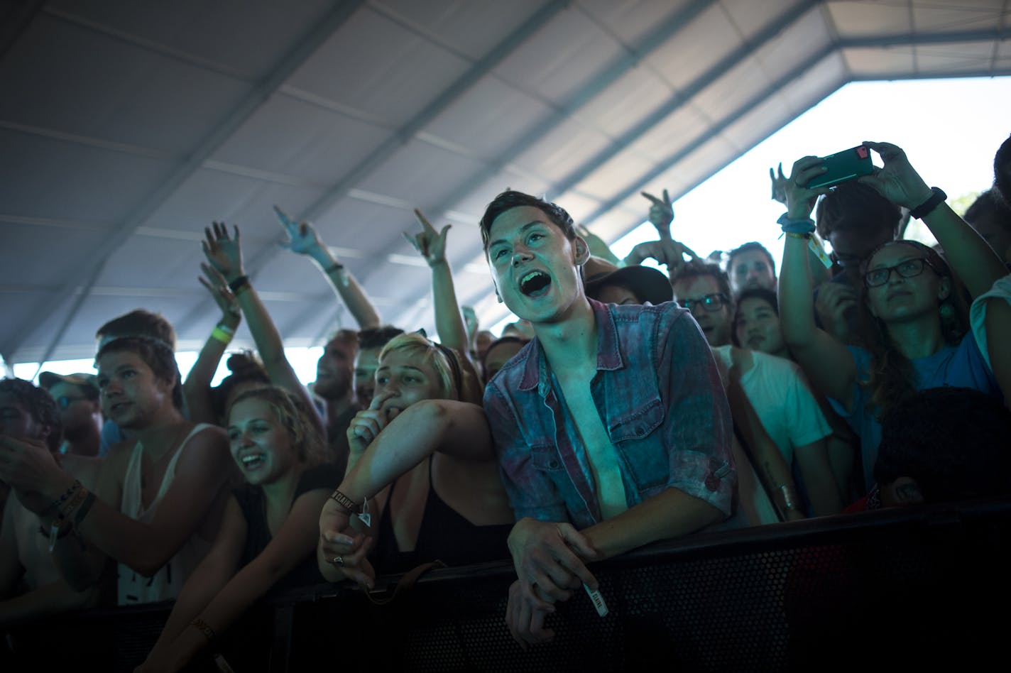 Fans enjoyed the music of Sylvan Esso Saturday.