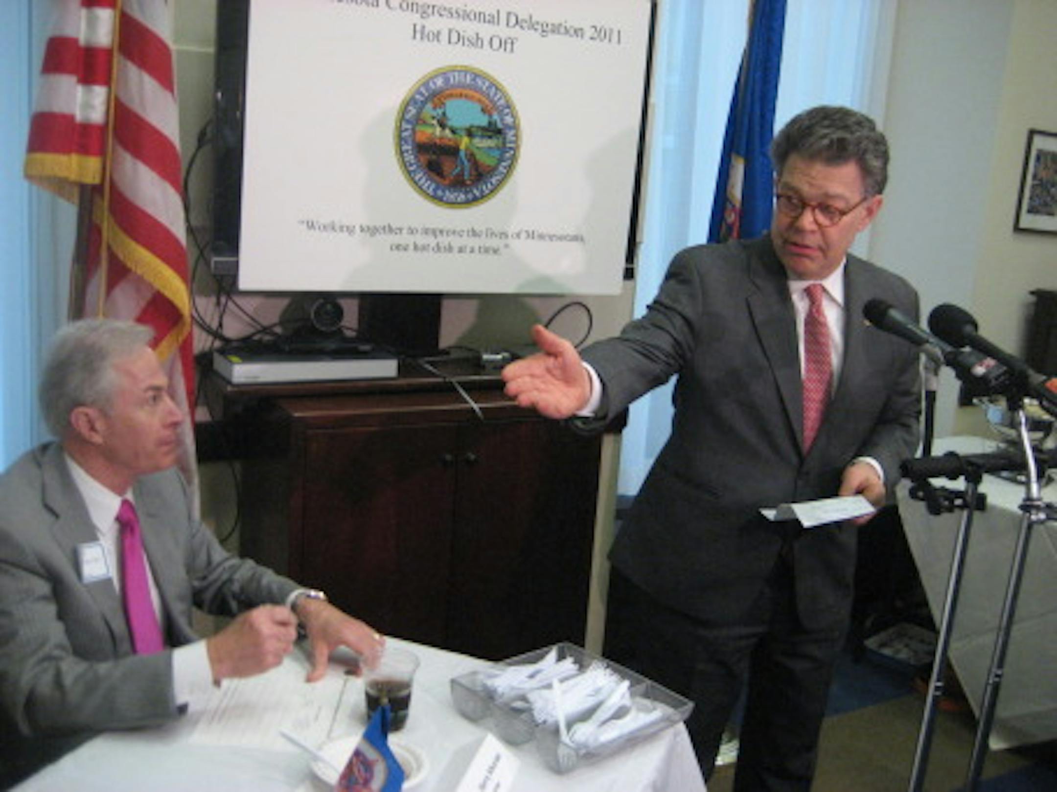 Franken introduces the judges.