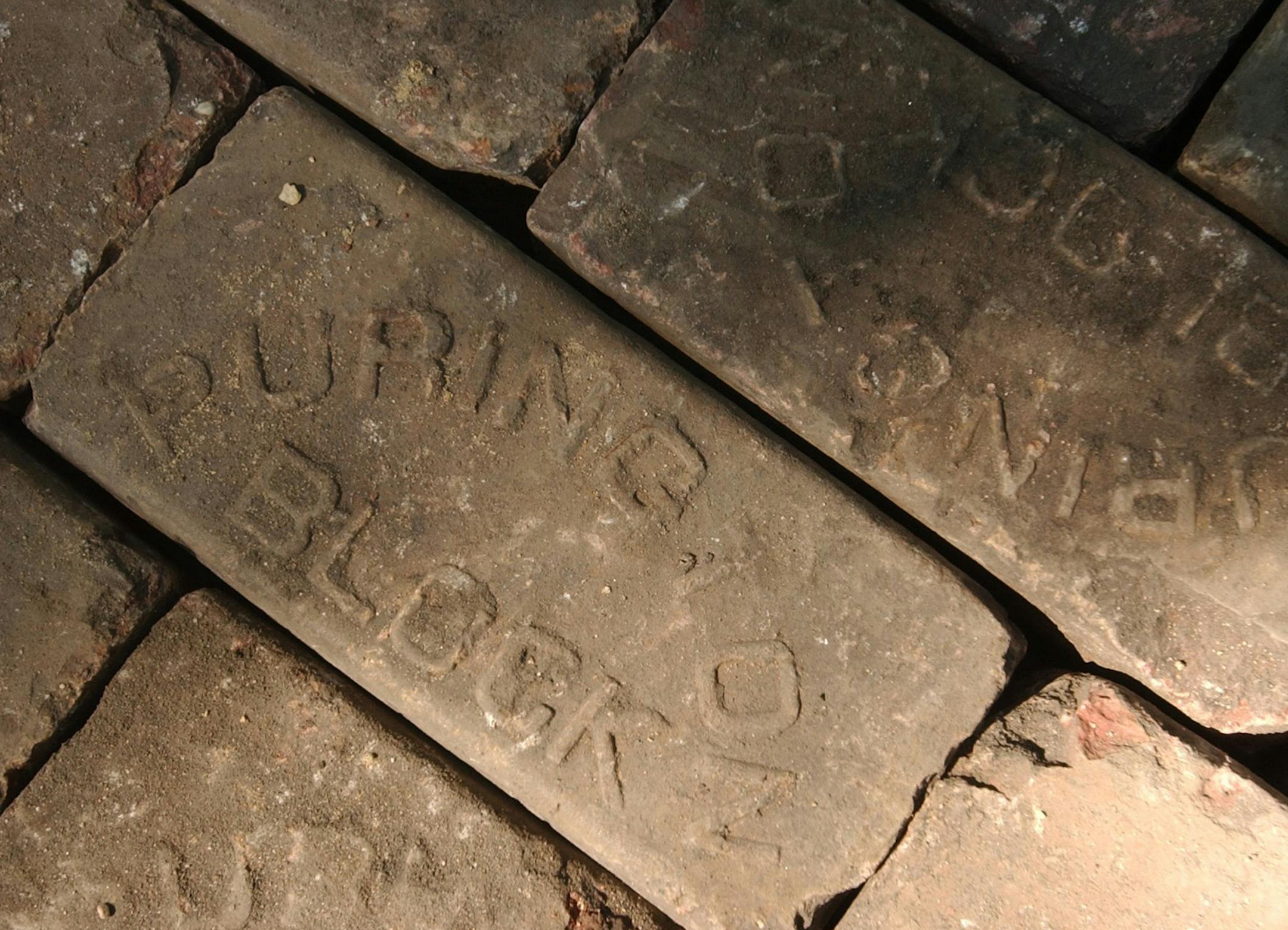 CHARLES OSGOOD/CHICAGO TRIBUNE/TNS ORG XMIT: KRT