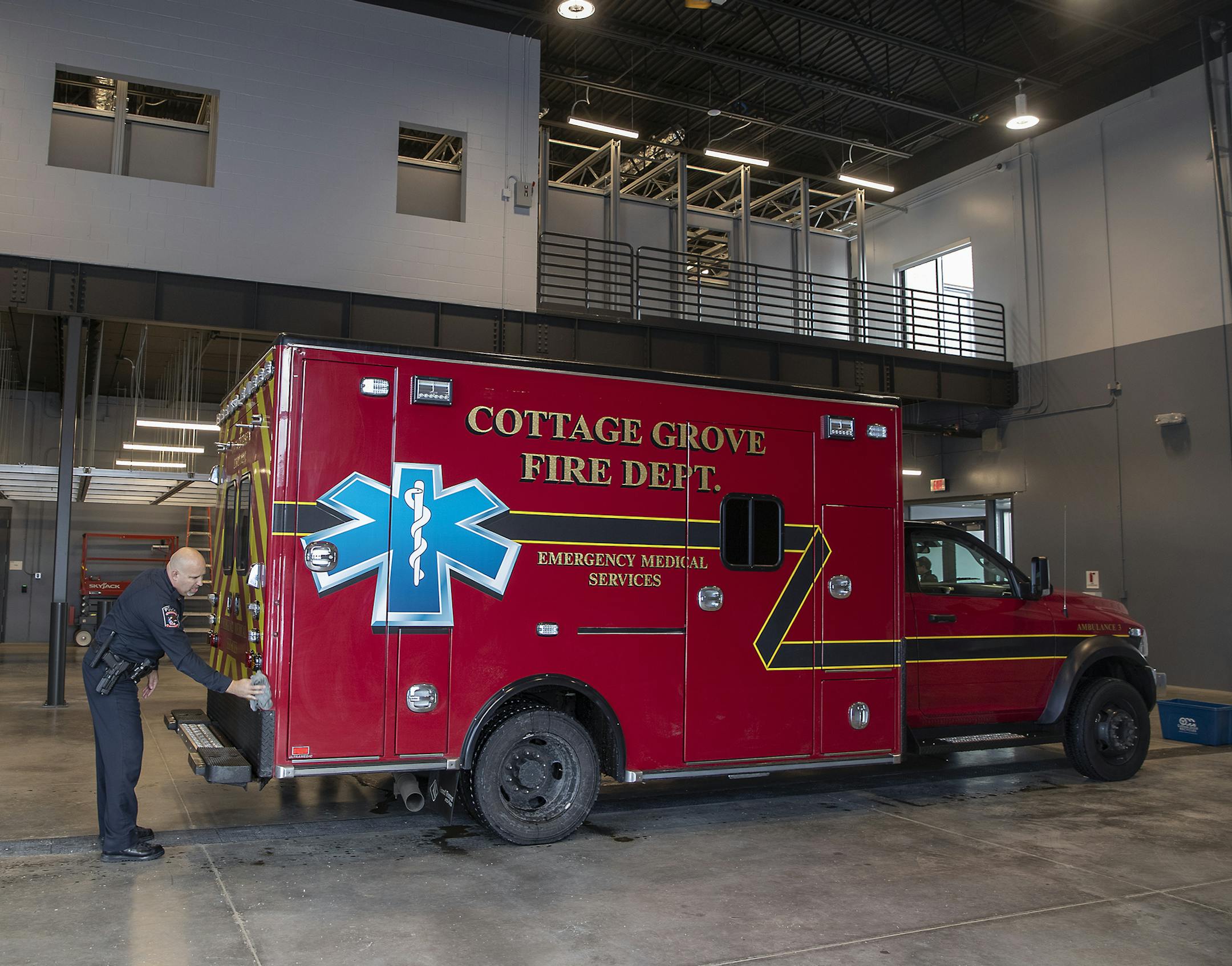 Washington County law enforcement cleaned an ambulance to get ready for a public open house at the new HERO Center, Tuesday, January 14, 2020 in Cottage Grove, MN. The Health Emergency Response Occupations (HERO) Public Safety Training Center is a new $20.5 million state-of the-art training center for police, fire and emergency medical services. ] ELIZABETH FLORES • liz.flores@startribune.com