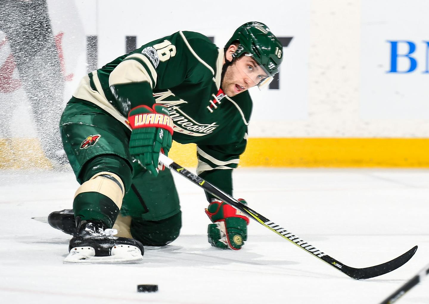 The Wild&#x2019;s Jason Zucker is known as a strong skater but found some time on the ice on Wednesday vs. Chicago.