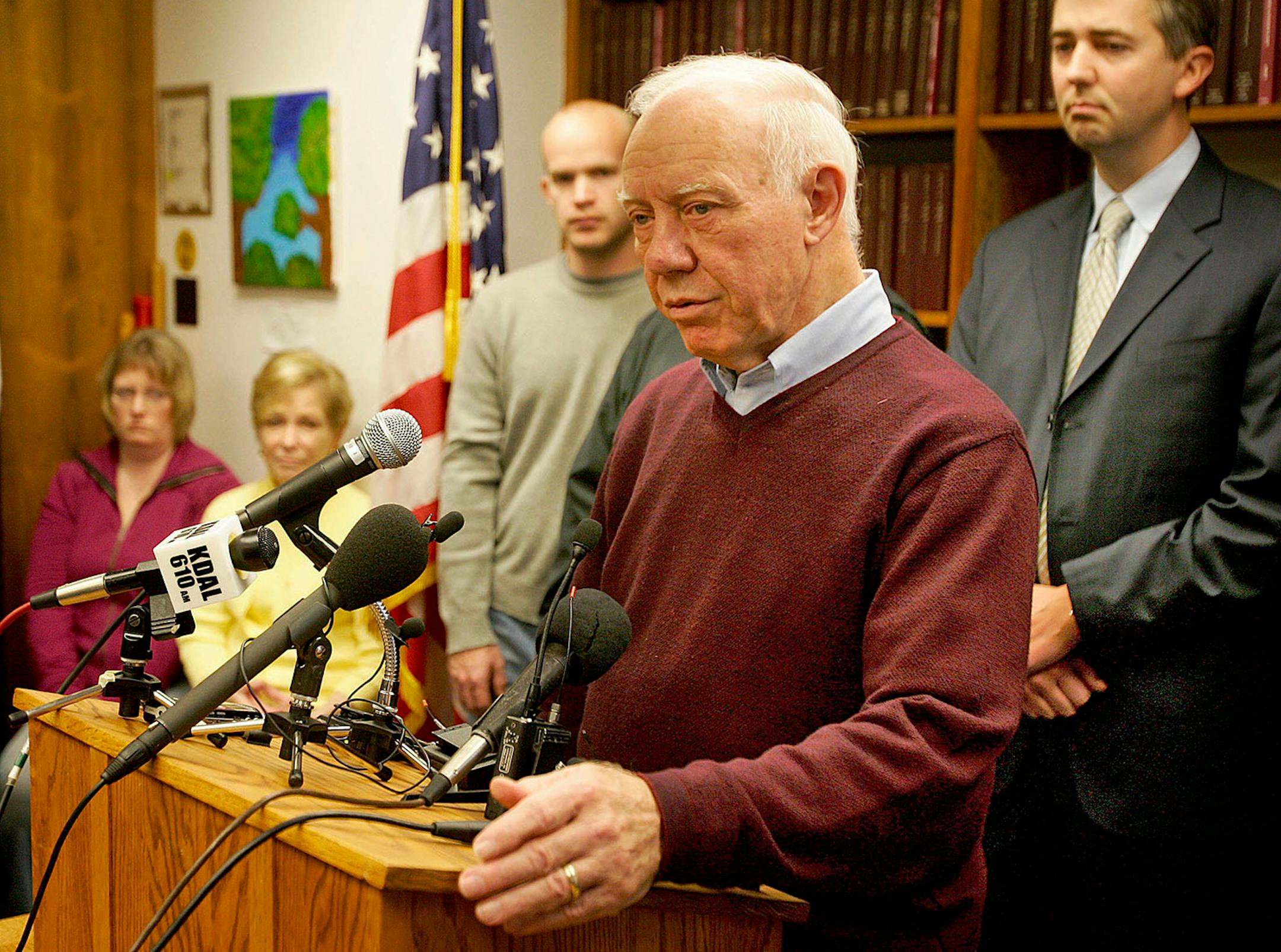 Backed by supporters, Congressman Jim Oberstar talks about his election defeat in his offices at the Gerald Heaney Federal Building in Duluth, Minn., Wednesday, Nov. 3, 2010. (AP Photo/The Duluth News-Tribune, Steve Kuchera)