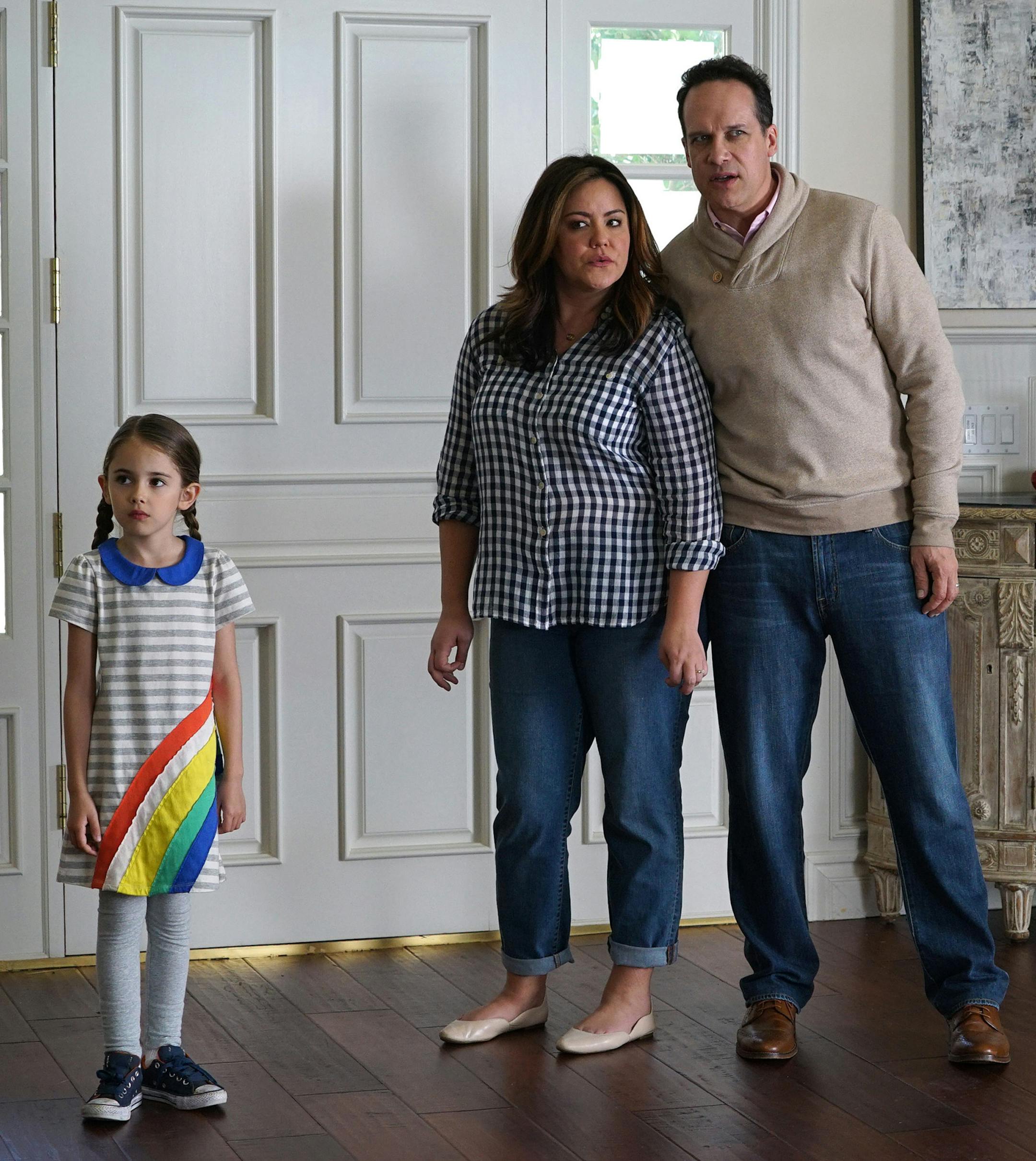 AMERICAN HOUSEWIFE - "Pilot" (ABC/Eric McCandless)
JULIA BUTTERS, KATY MIXON, DIEDRICH BADER
