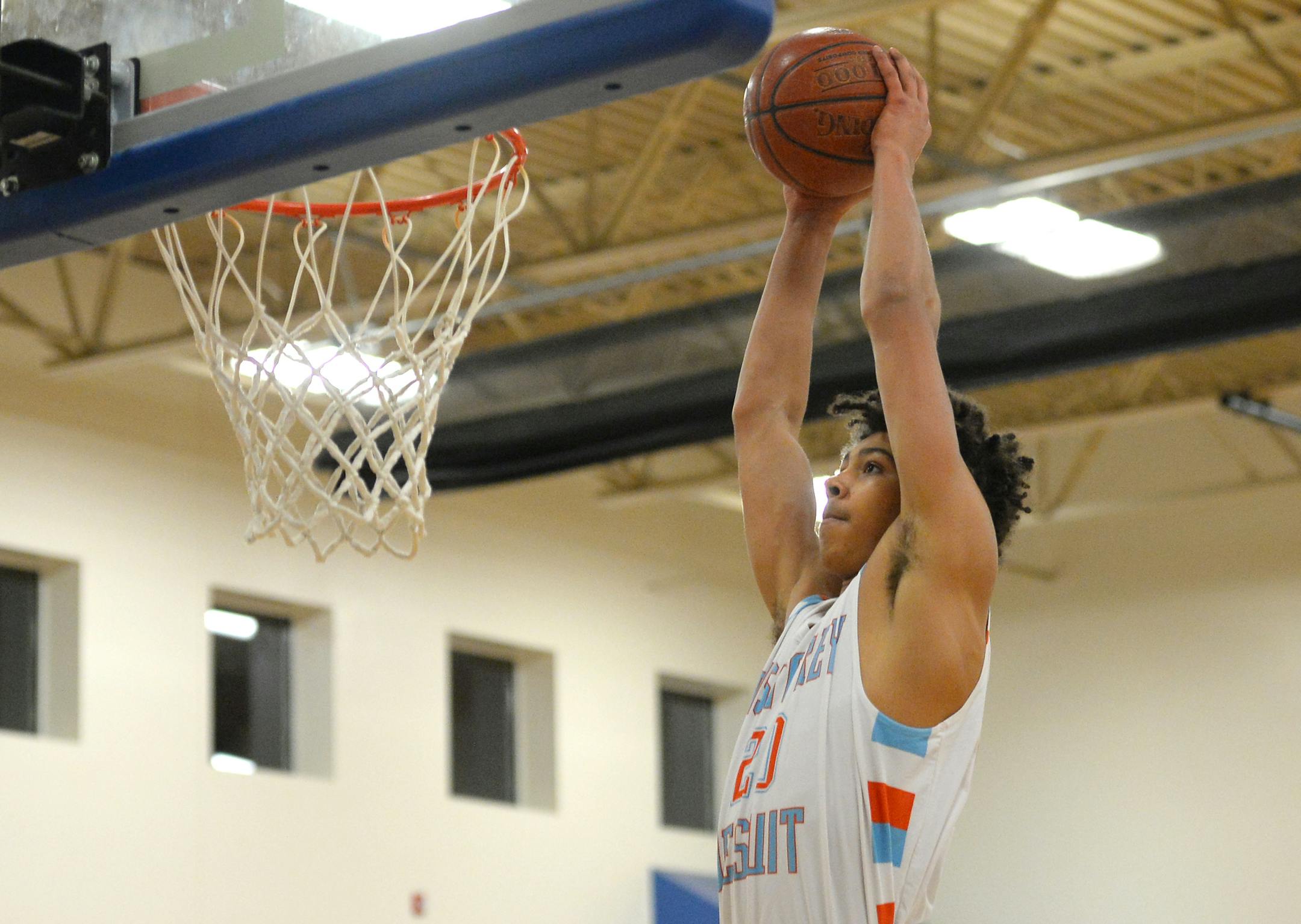 Cristo Rey Jesuit and standout Jericho Sims will be facing Blake in the first game of the Minneapolis Henry MLK Boys' Basketball Classic on Monday.